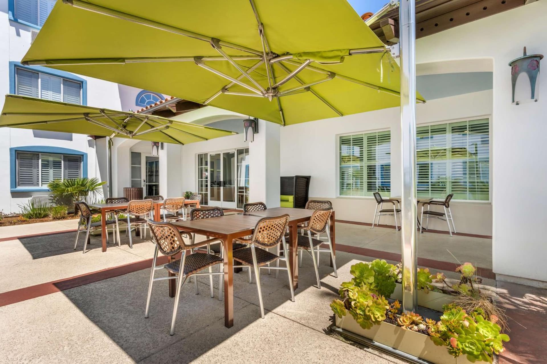 Best Western Plus Capitola By-the-Sea Inn & Suites gallery photo in Capitola, CA — image 29