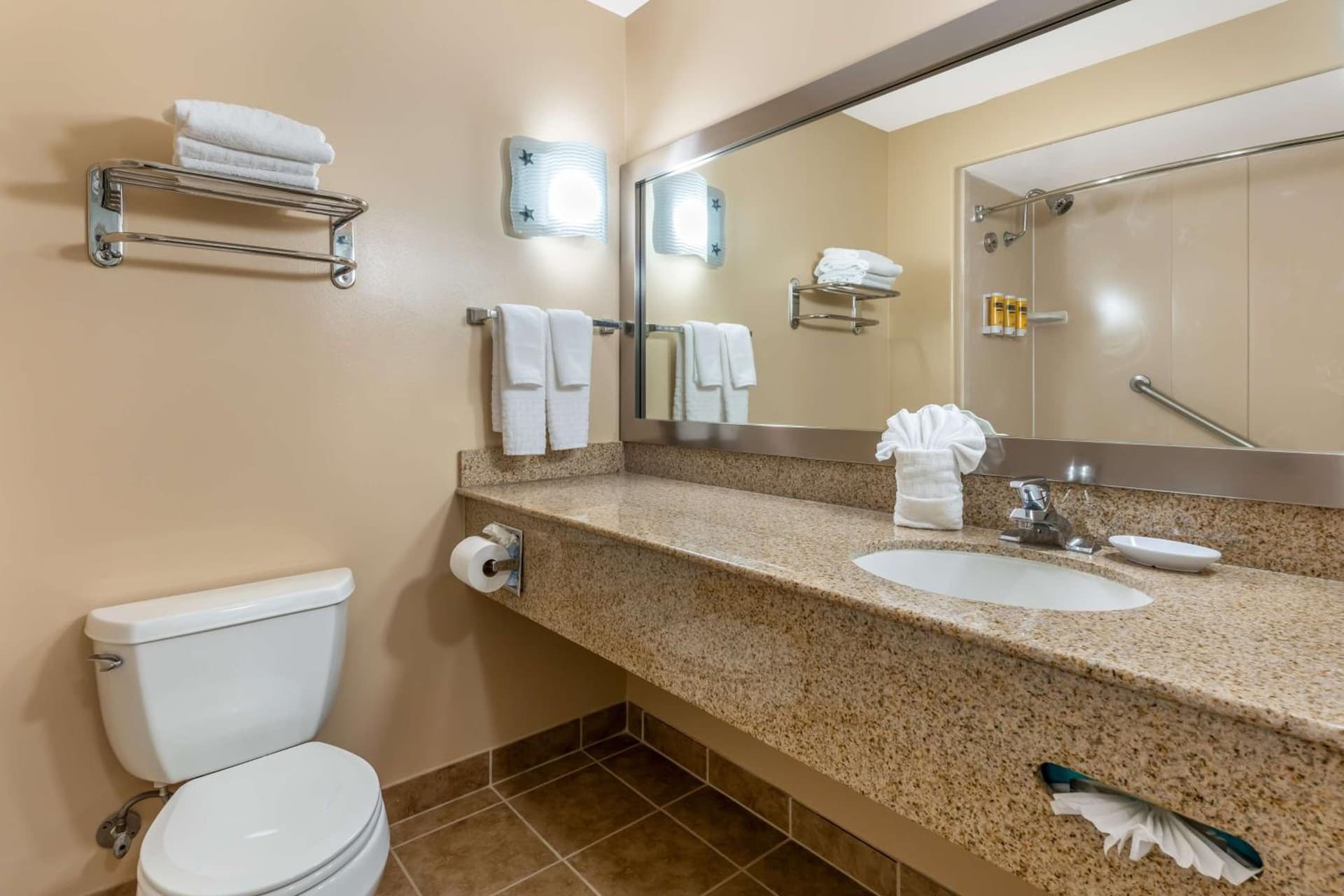 Best Western Plus Capitola By-the-Sea Inn & Suites gallery photo in Capitola, CA — image 10
