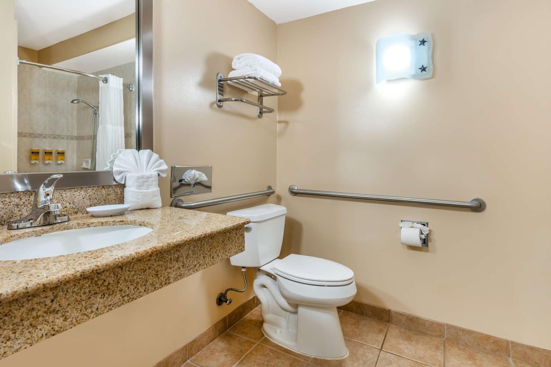 Best Western Plus Capitola By-the-Sea Inn & Suites gallery photo in Capitola, CA — image 31