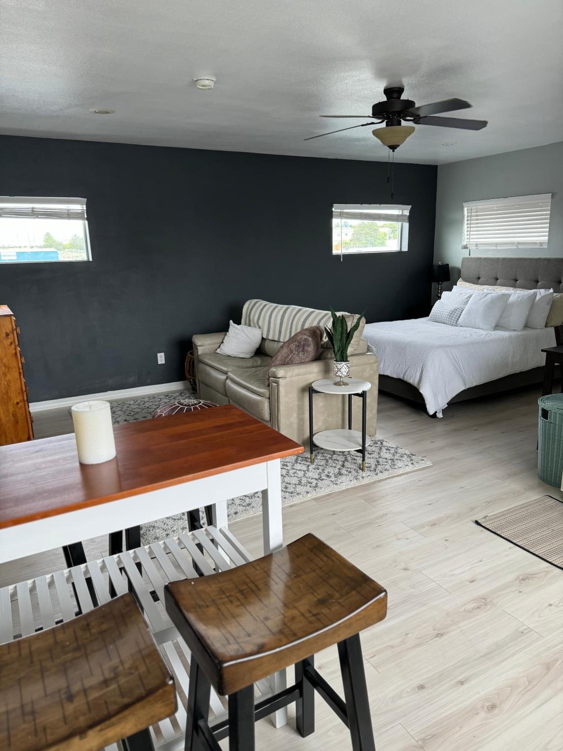 Moon River Park Room interior in Richland, WA — gallery photo 2