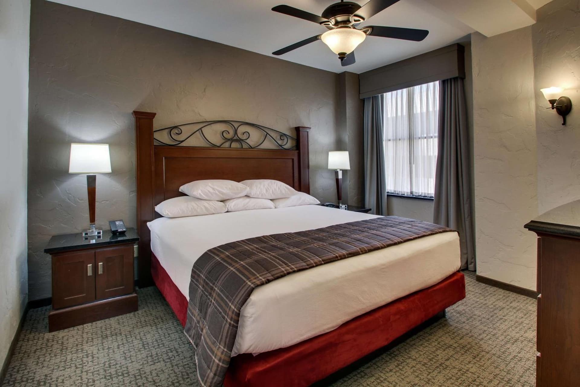 Drury Plaza Hotel San Antonio Riverwalk gallery photo in San Antonio, TX — image 91