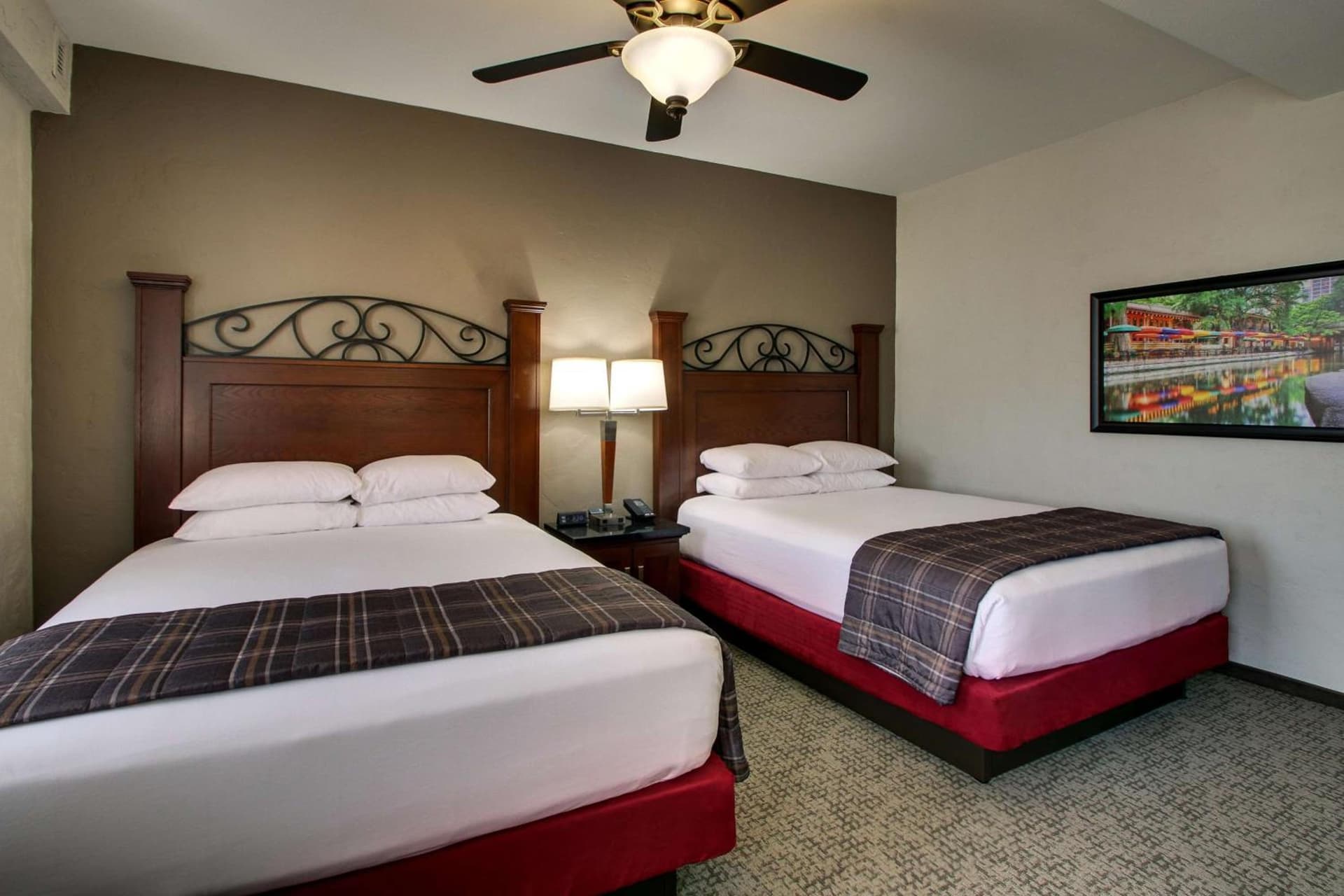 Drury Plaza Hotel San Antonio Riverwalk gallery photo in San Antonio, TX — image 64