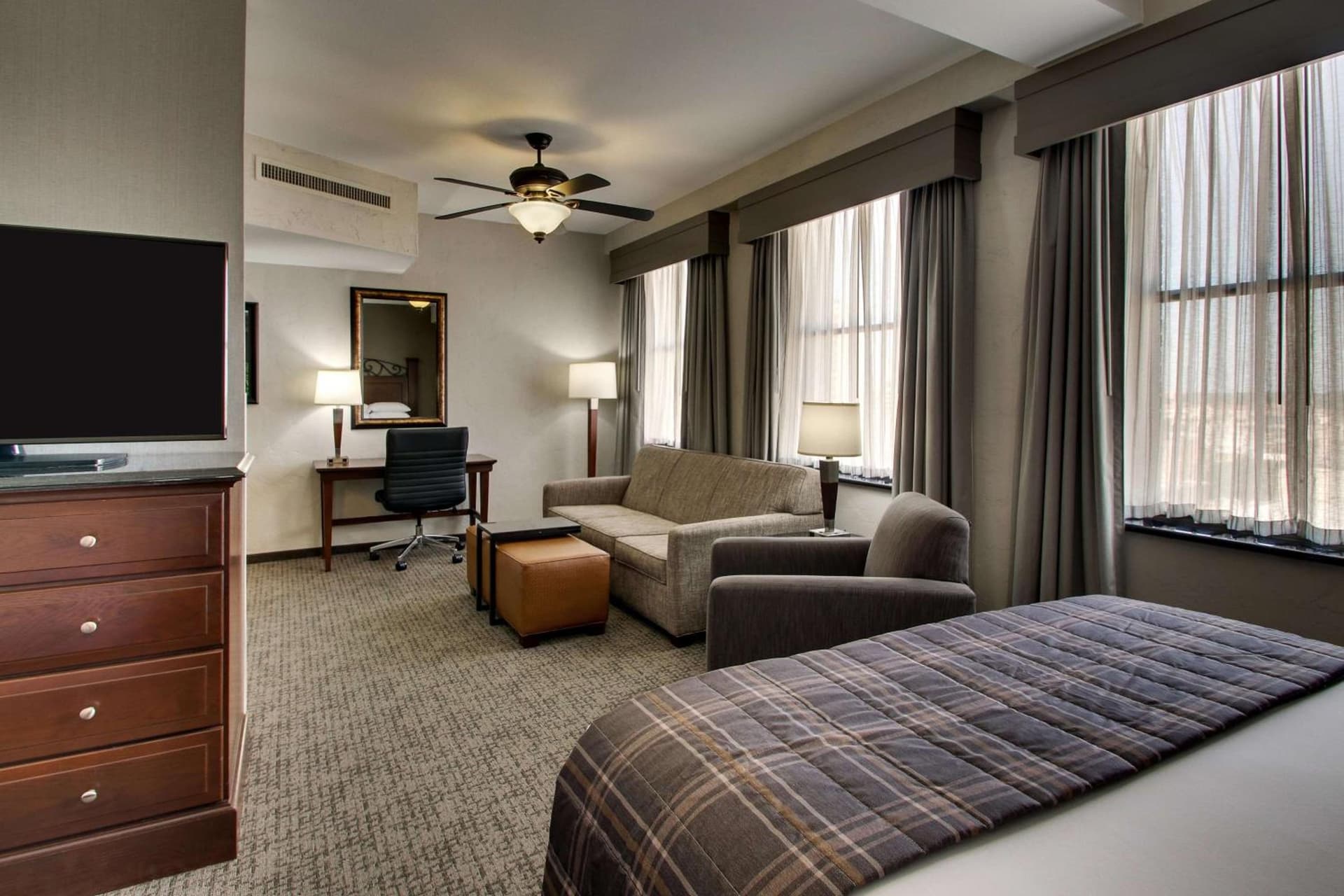 Drury Plaza Hotel San Antonio Riverwalk gallery photo in San Antonio, TX — image 102