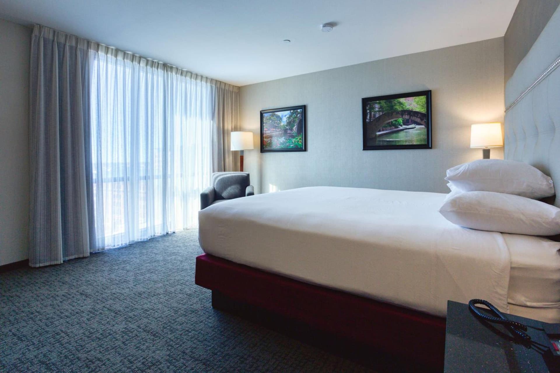 Drury Plaza Hotel San Antonio Riverwalk gallery photo in San Antonio, TX — image 100