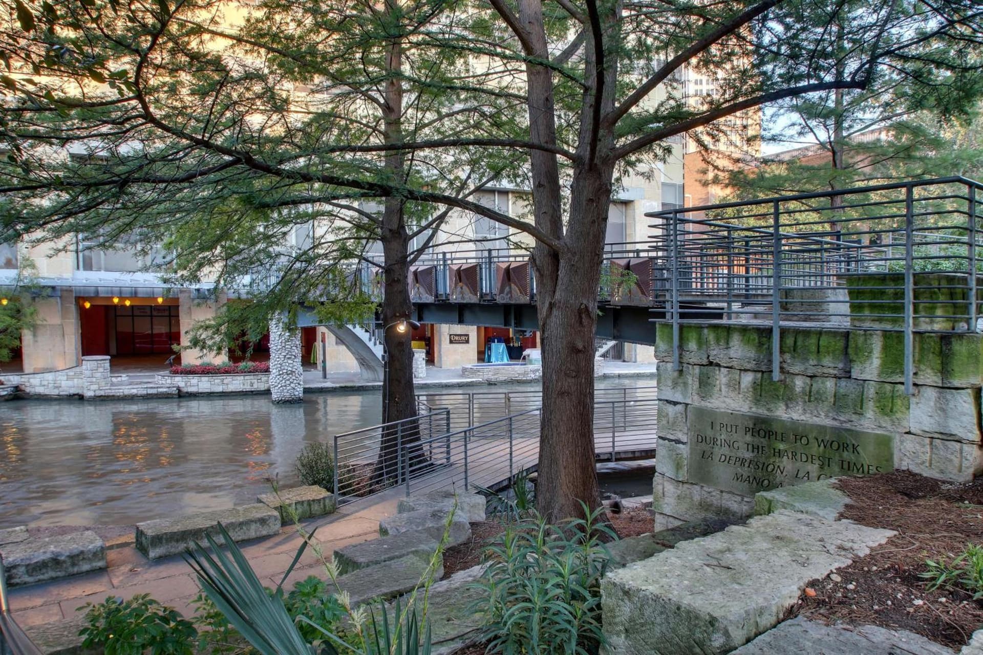 Drury Plaza Hotel San Antonio Riverwalk gallery photo in San Antonio, TX — image 13