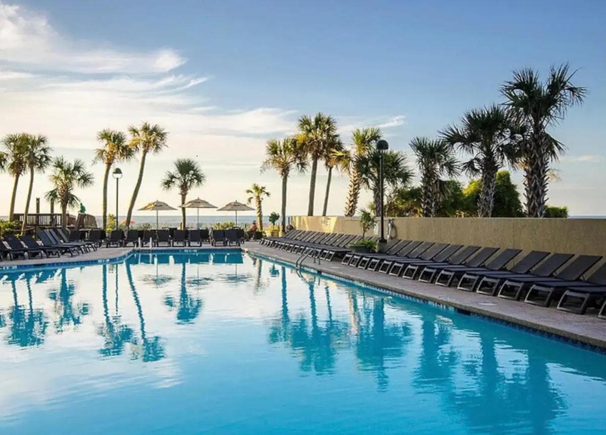 Newly Renovated Privately owned OF condo on 6th floor Ocean Reef w-heated pools, lazy river, hot tubs & restaurants property views in Myrtle Beach, SC — gallery photo 3