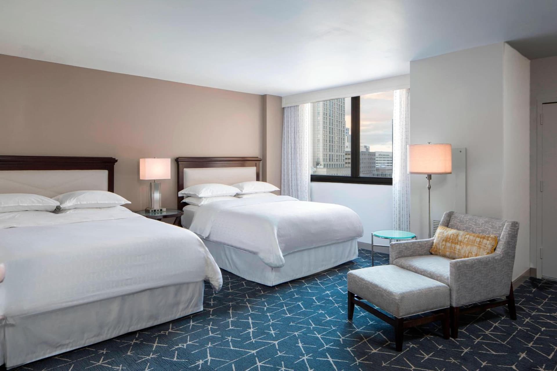 Sheraton Norfolk Waterside Hotel gallery photo in Norfolk, VA — image 27