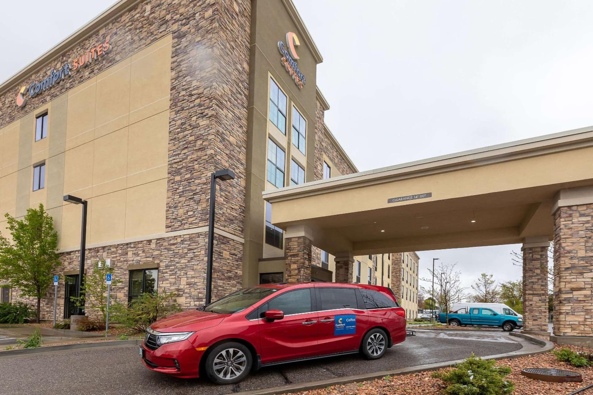 Comfort Suites Denver near Anschutz Medical Campus property views in Aurora, CO — gallery photo 3