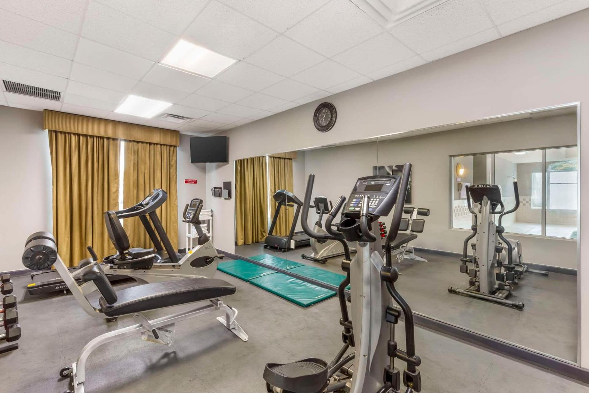 Country Inn & Suites by Radisson, Newport News South, VA gallery photo in Newport News, VA — image 52