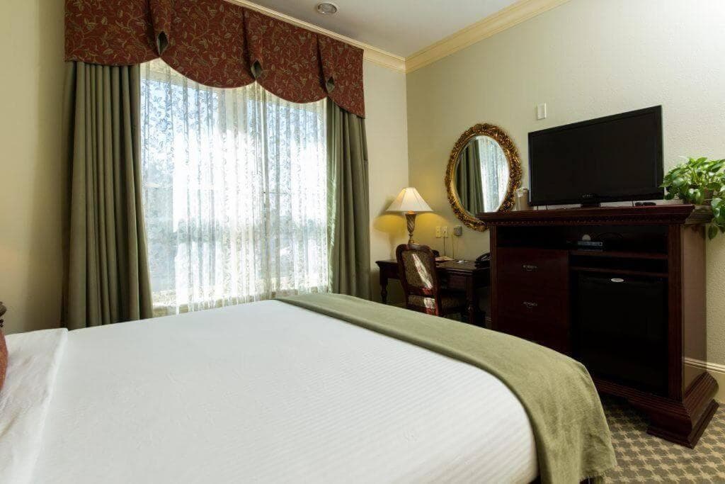 Hotel Diamond gallery photo in Chico, CA — image 32