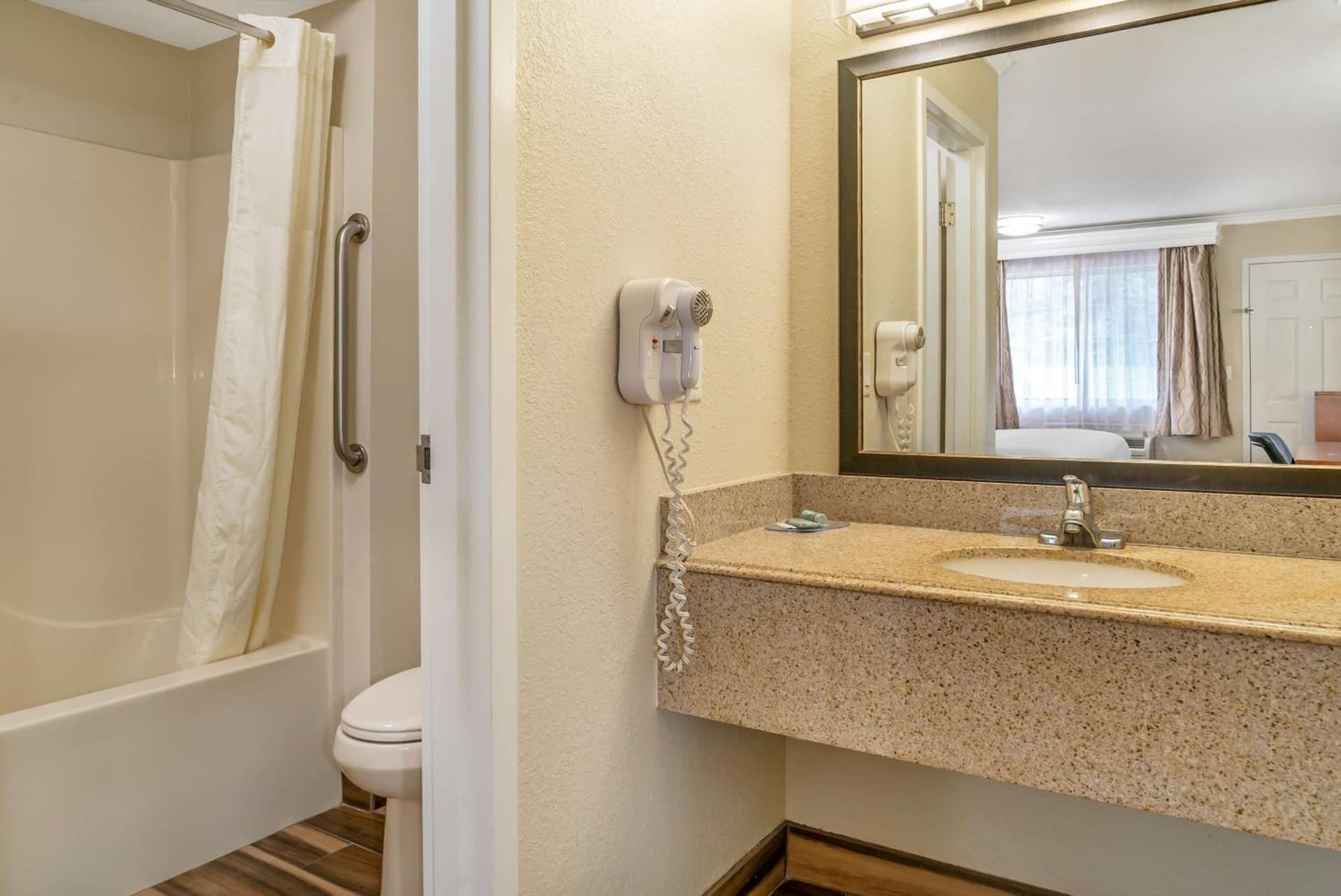 Best Western of Hartland gallery photo in Hartland, MI — image 24