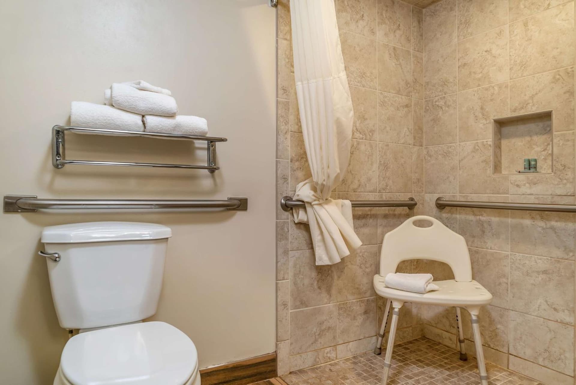 Best Western of Hartland gallery photo in Hartland, MI — image 17