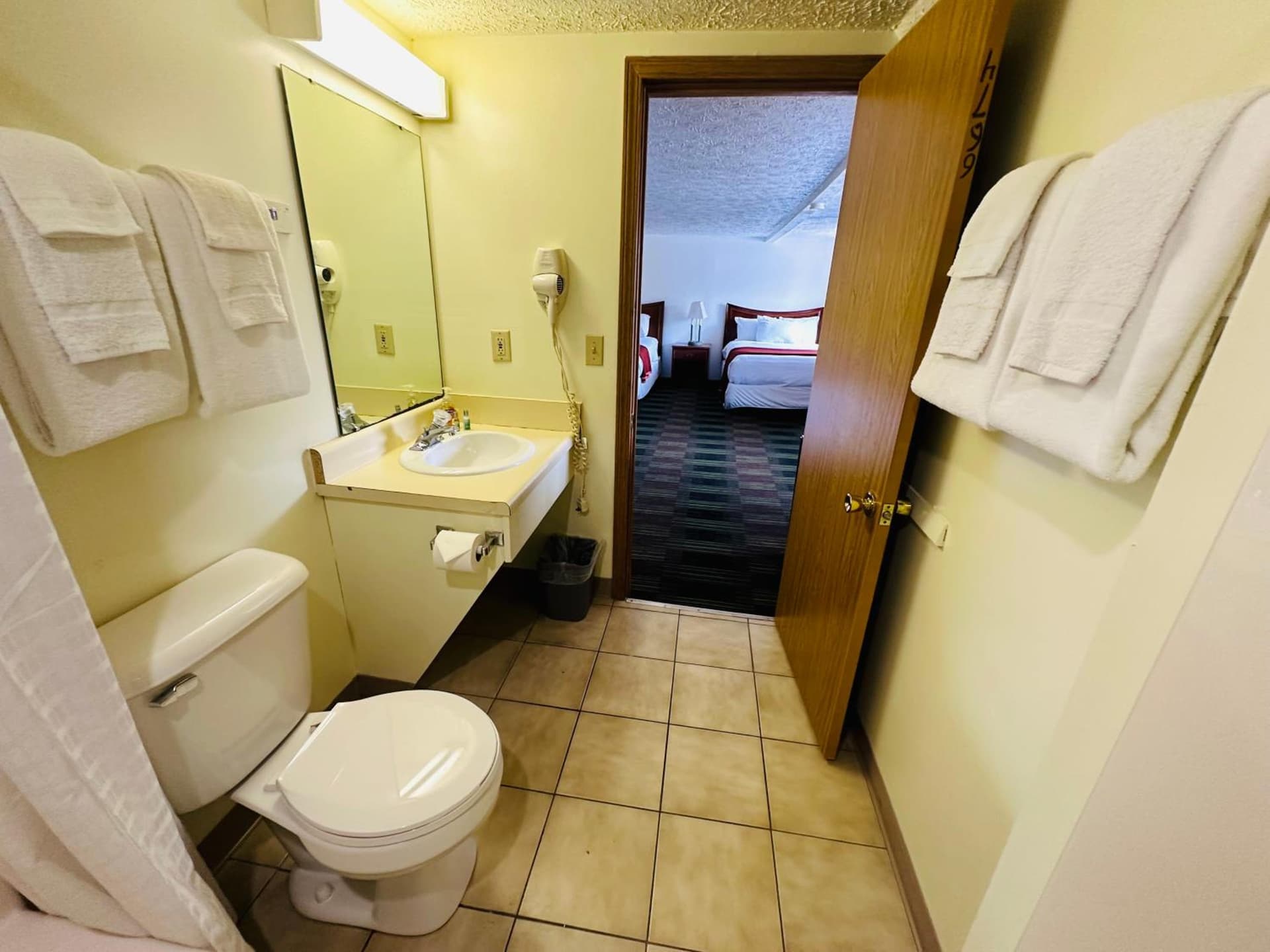 Quality Lodge - Cedar Point Area property views in Sandusky, OH — gallery photo 3