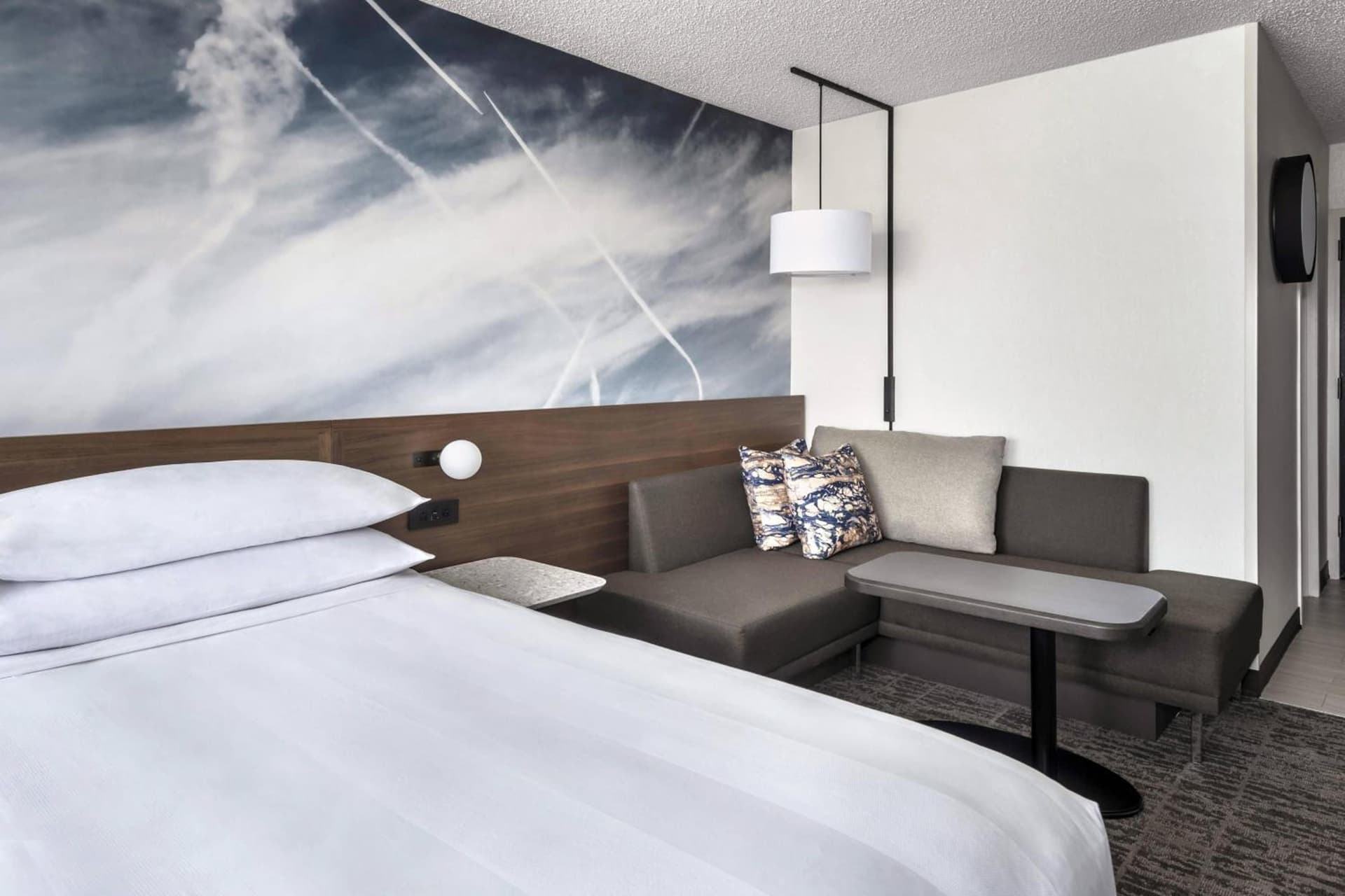 Newark Liberty International Airport Marriott gallery photo in Newark, NJ — image 26