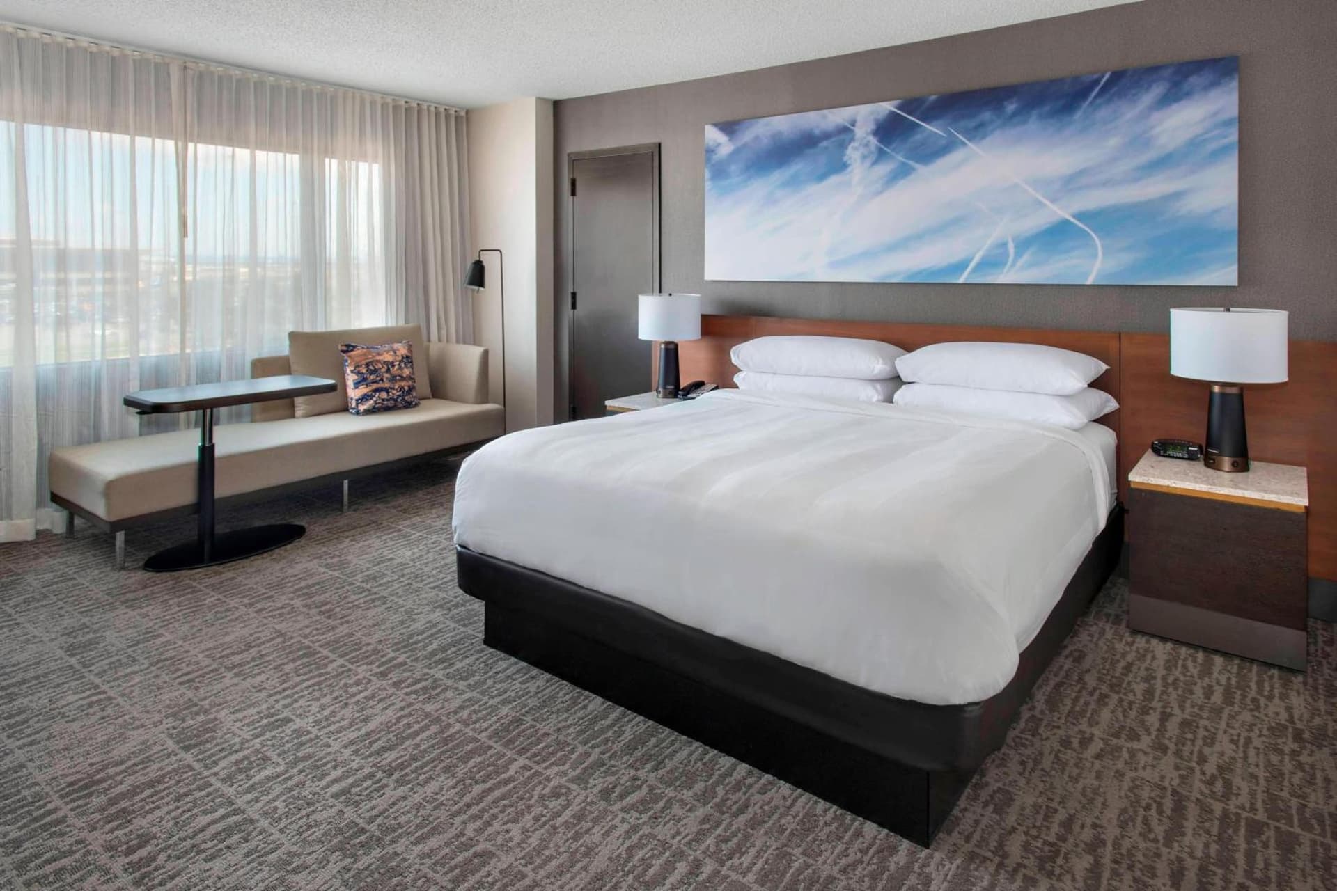 Newark Liberty International Airport Marriott gallery photo in Newark, NJ — image 5