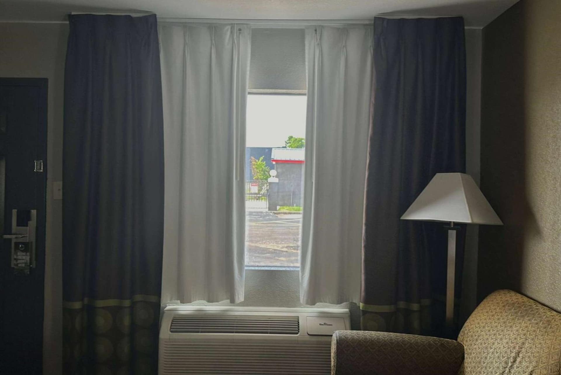 Super 8 by Wyndham Monroe gallery photo in Monroe, LA — image 31