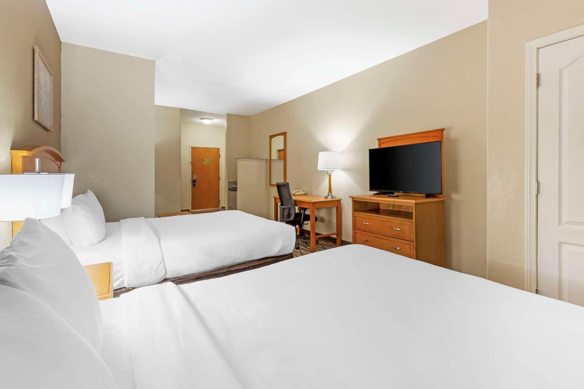 Comfort Inn & Suites Chesapeake - Portsmouth gallery photo in Chesapeake, VA — image 54