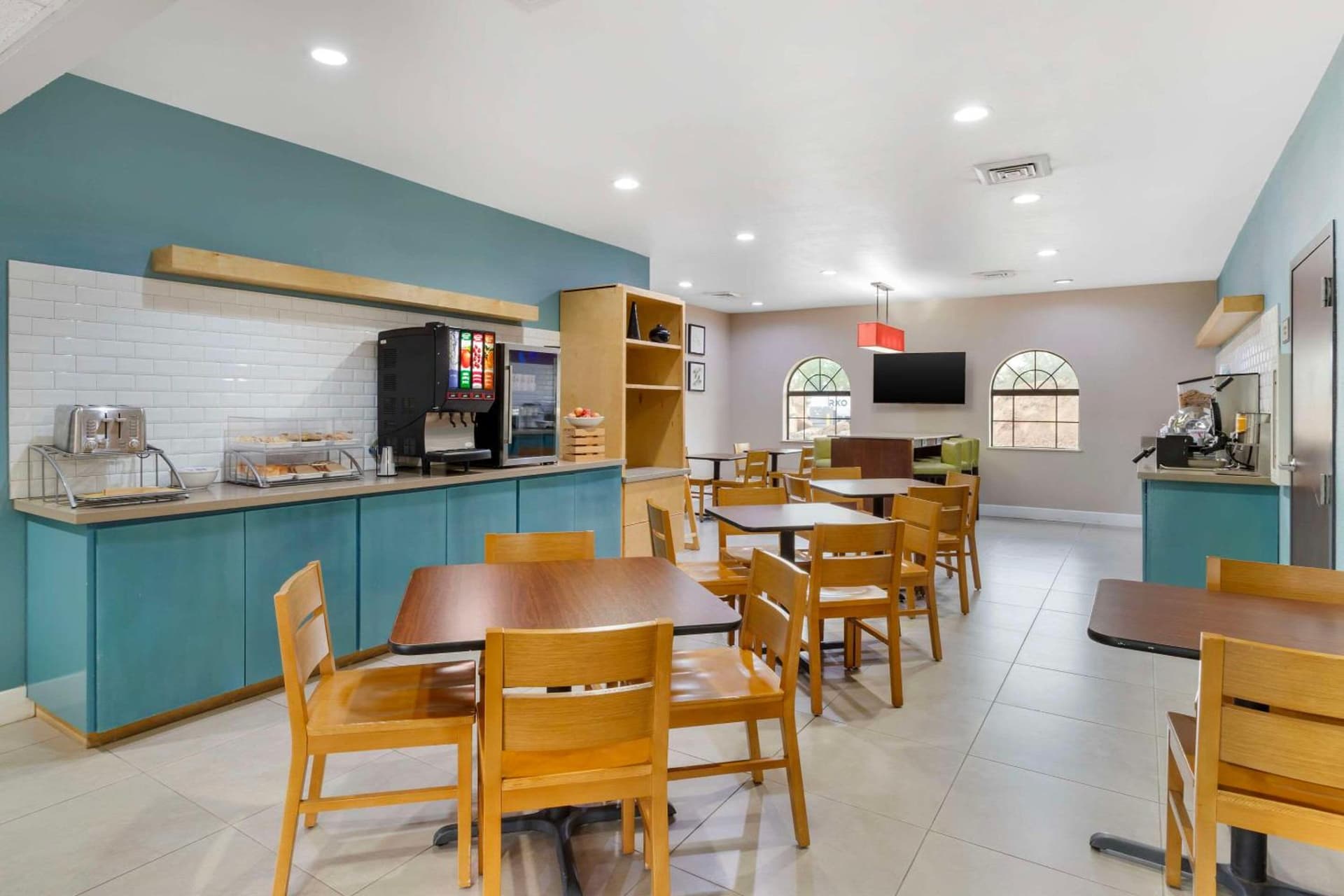 Comfort Suites Shenandoah-The Woodlands gallery photo in The Woodlands, TX — image 35