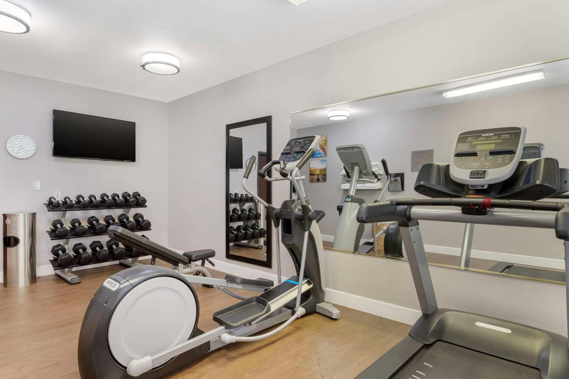 Comfort Suites Shenandoah-The Woodlands gallery photo in The Woodlands, TX — image 16
