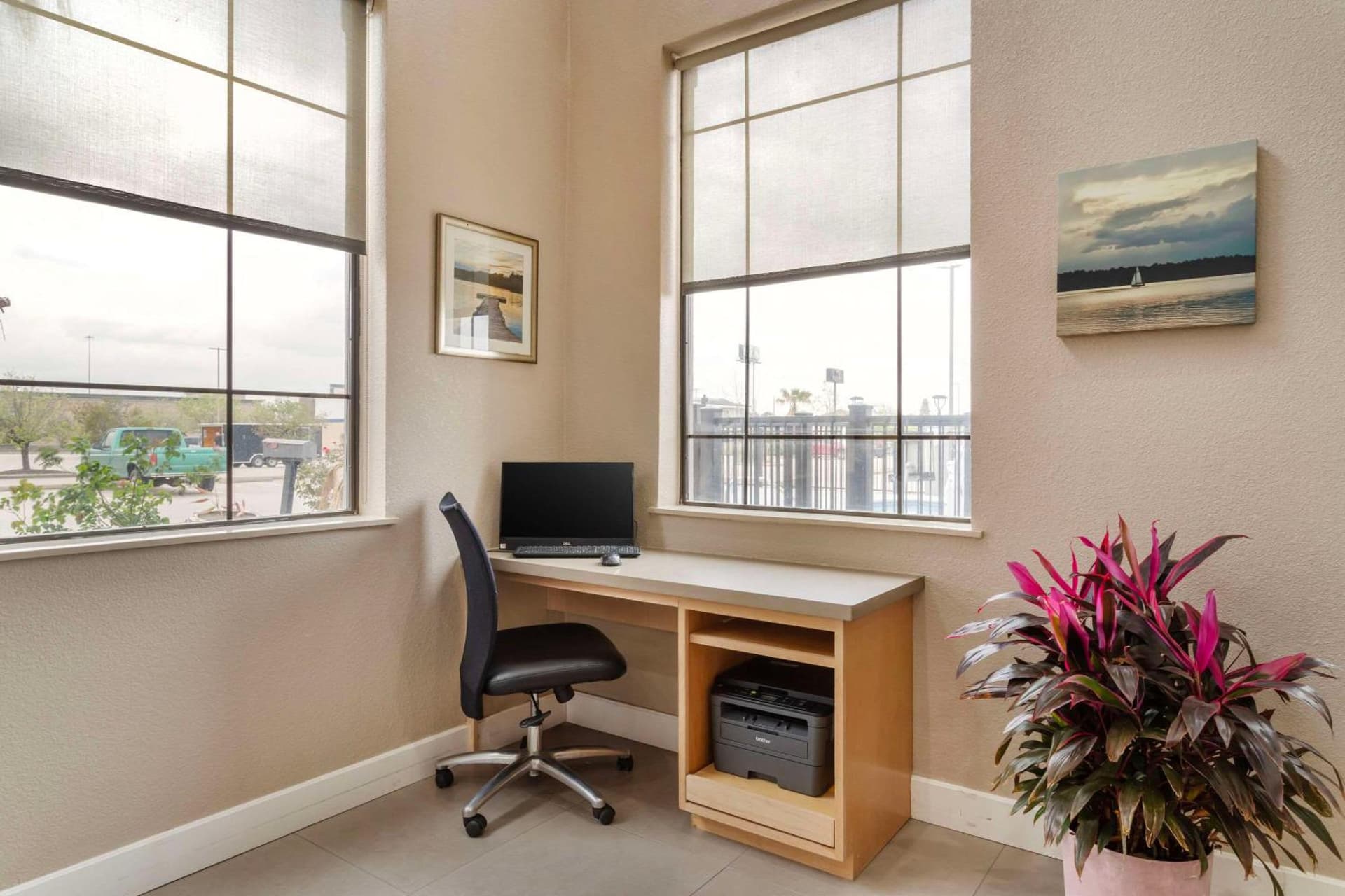 Comfort Suites Shenandoah-The Woodlands gallery photo in The Woodlands, TX — image 33
