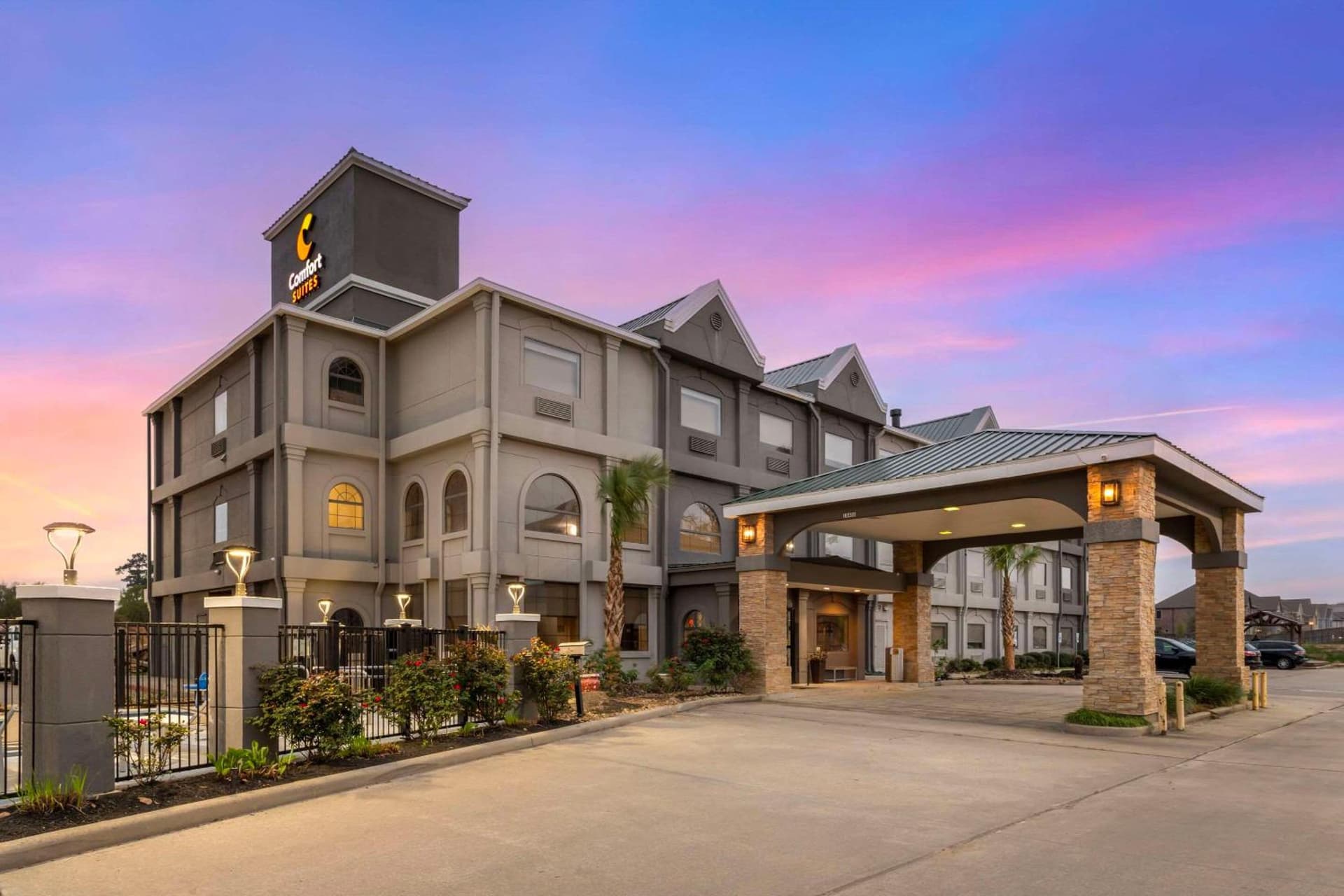 Comfort Suites Shenandoah-The Woodlands gallery photo in The Woodlands, TX — image 9