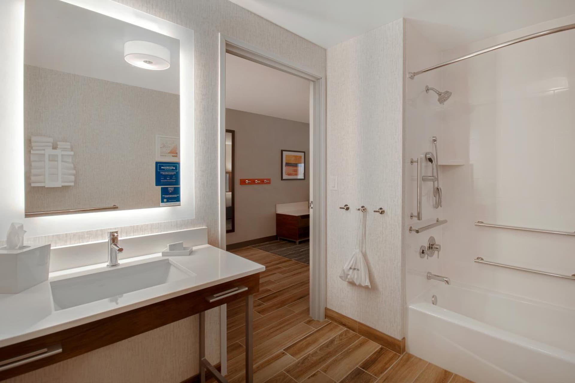 Hampton Inn & Suites Dayton-Vandalia property views in Murlin Heights, OH — gallery photo 3