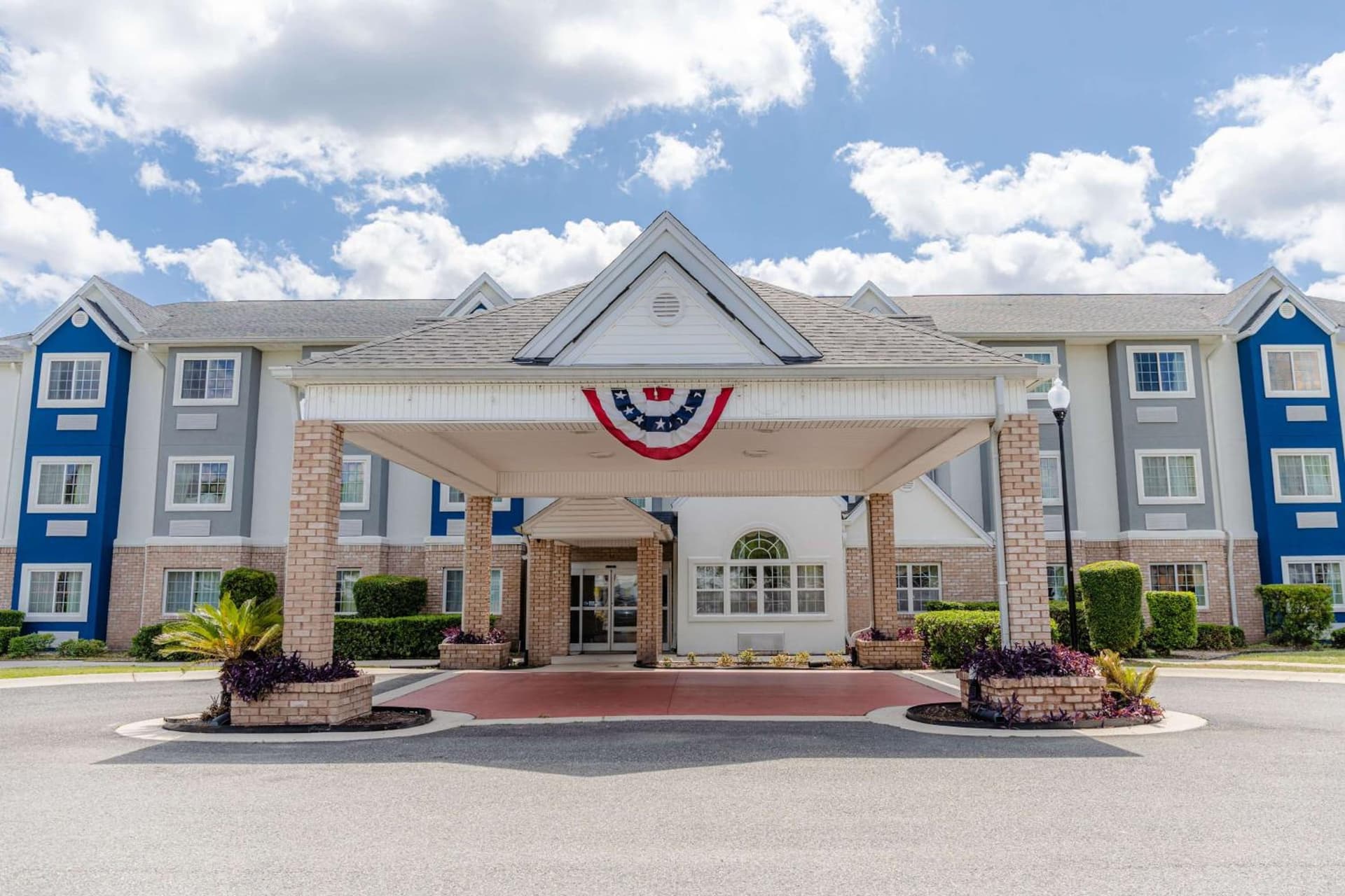 Microtel Inn & Suites by Wyndham Kingsland Naval Base I-95 featured exterior or lobby in Kingsland, GA — similar hotel