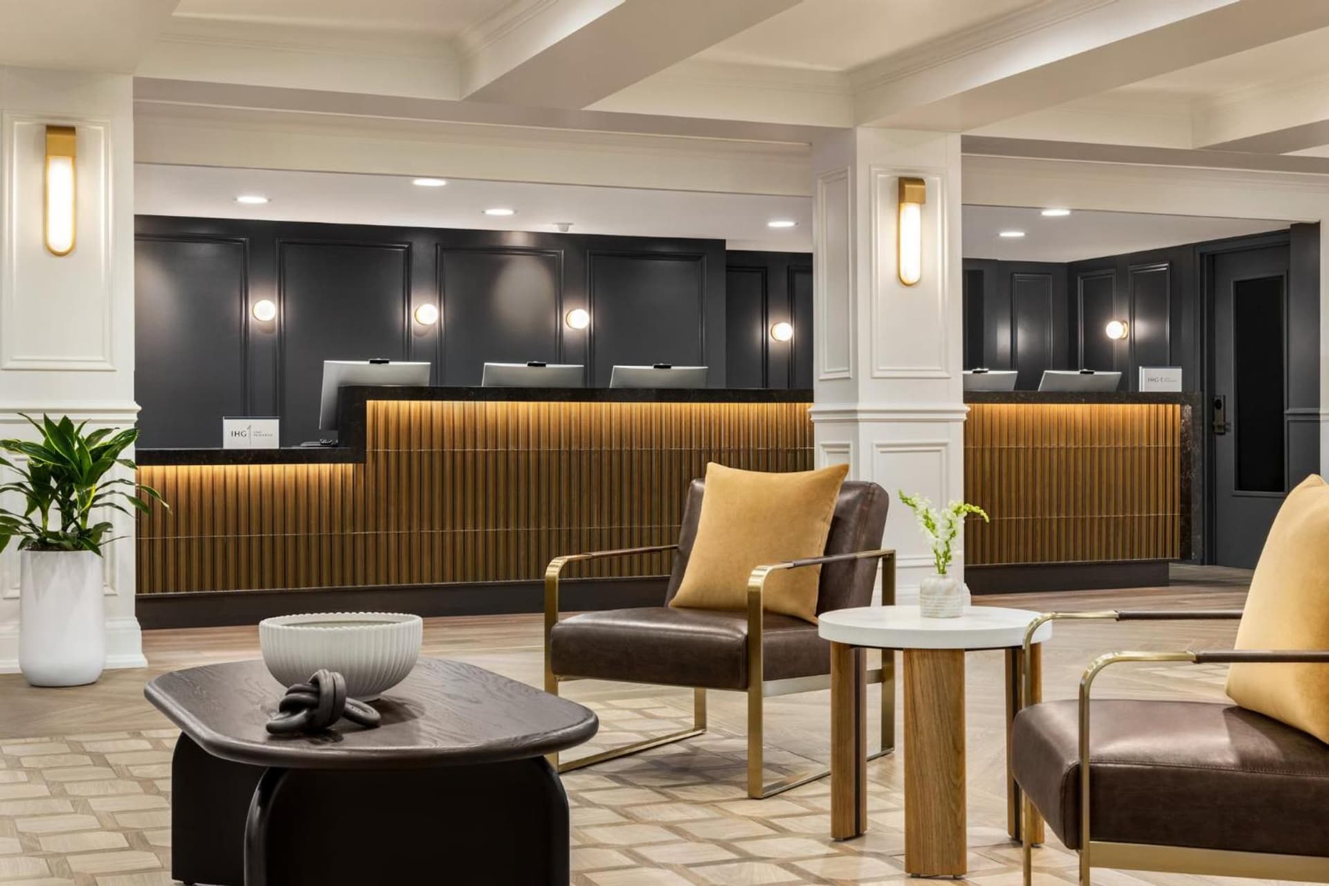 Crowne Plaza Louisville Airport Expo Ctr by IHG interior in Louisville, KY — gallery photo 2