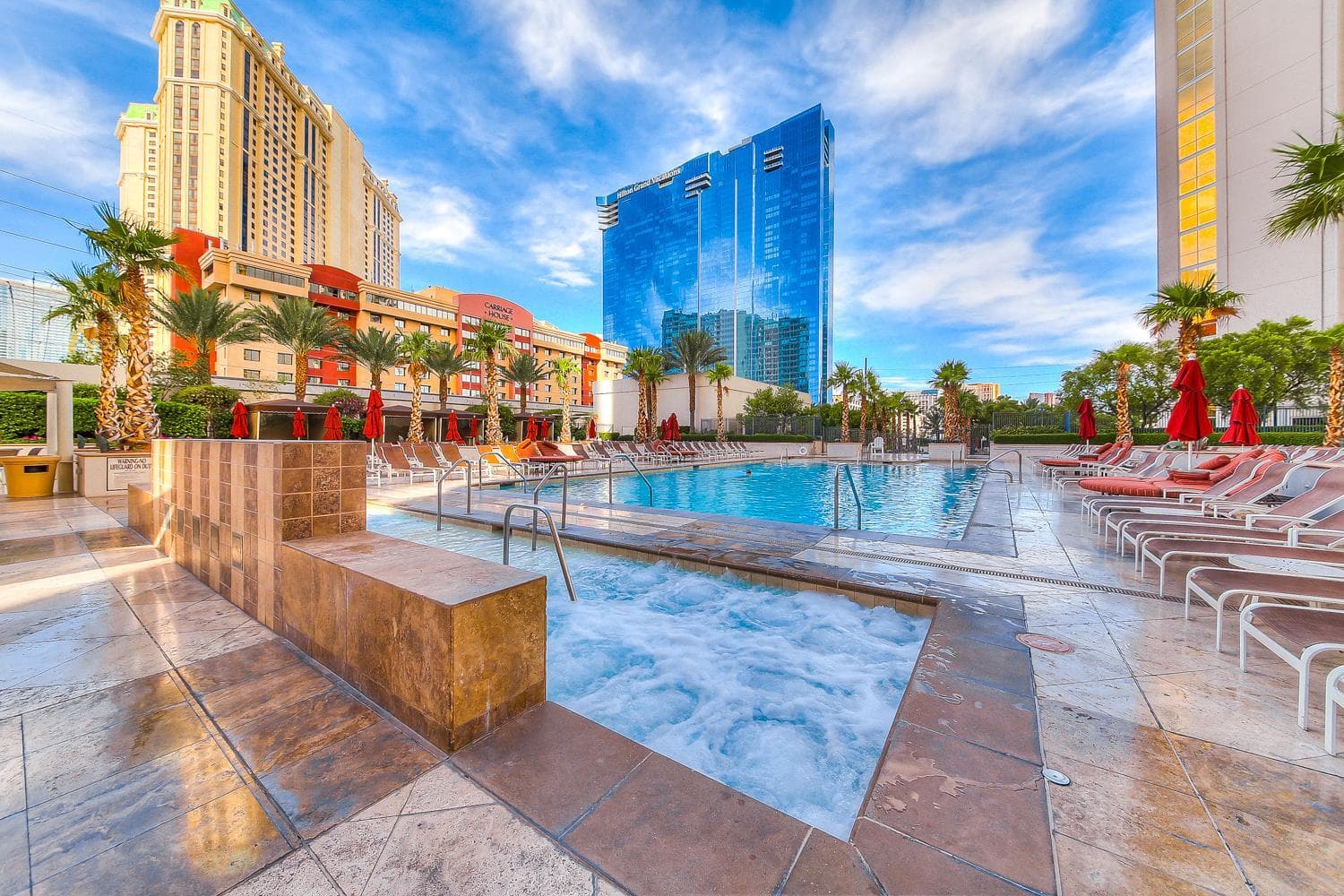 StripViewSuites at Signature interior in Las Vegas, NV — gallery photo 2