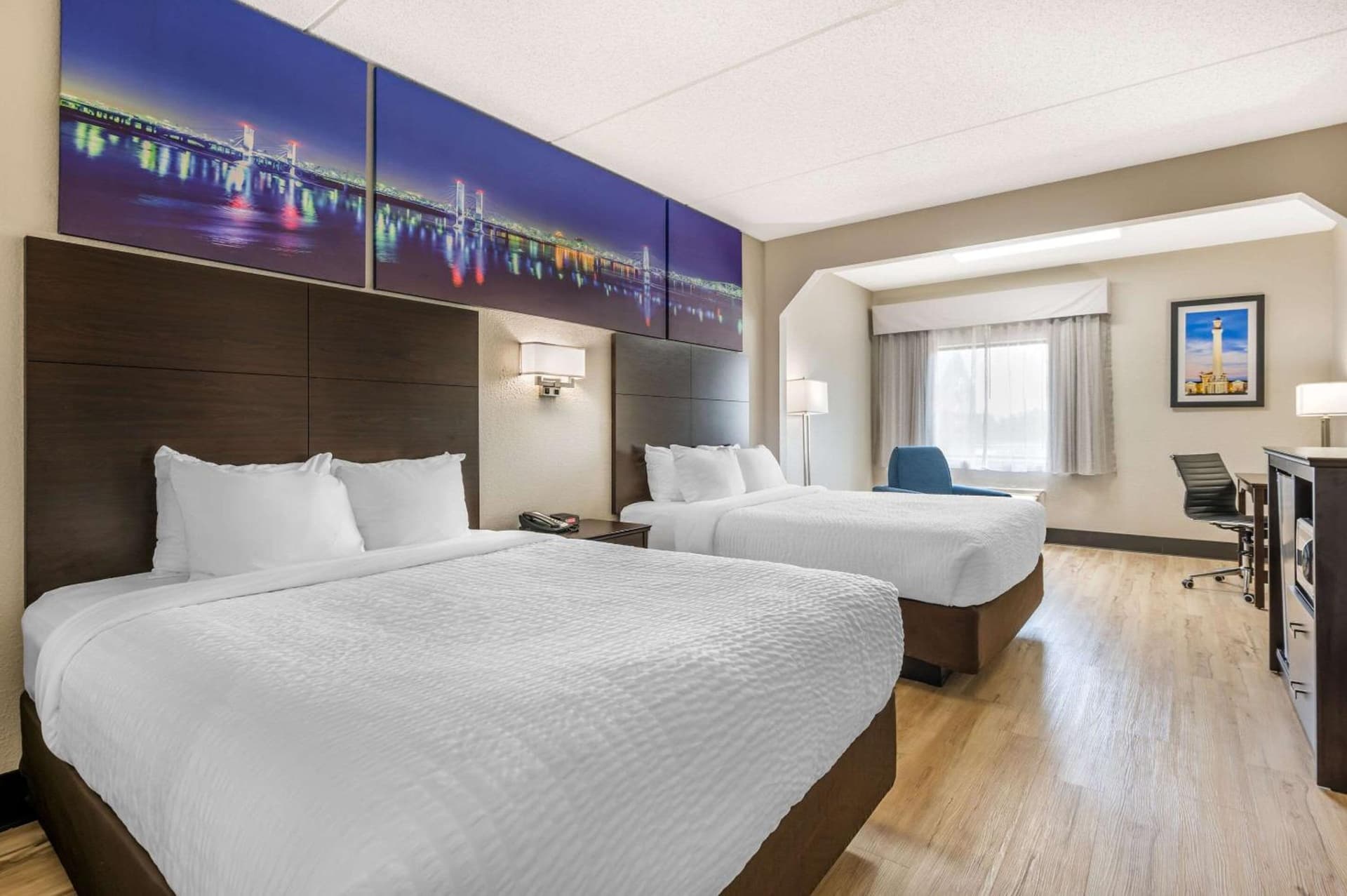 Clarion Pointe Louisville East gallery photo in Louisville, KY — image 25