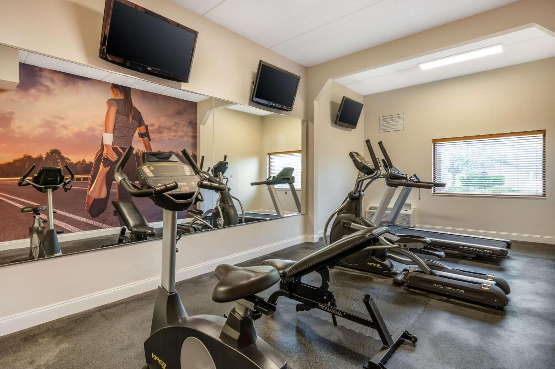 Clarion Pointe Louisville East gallery photo in Louisville, KY — image 21