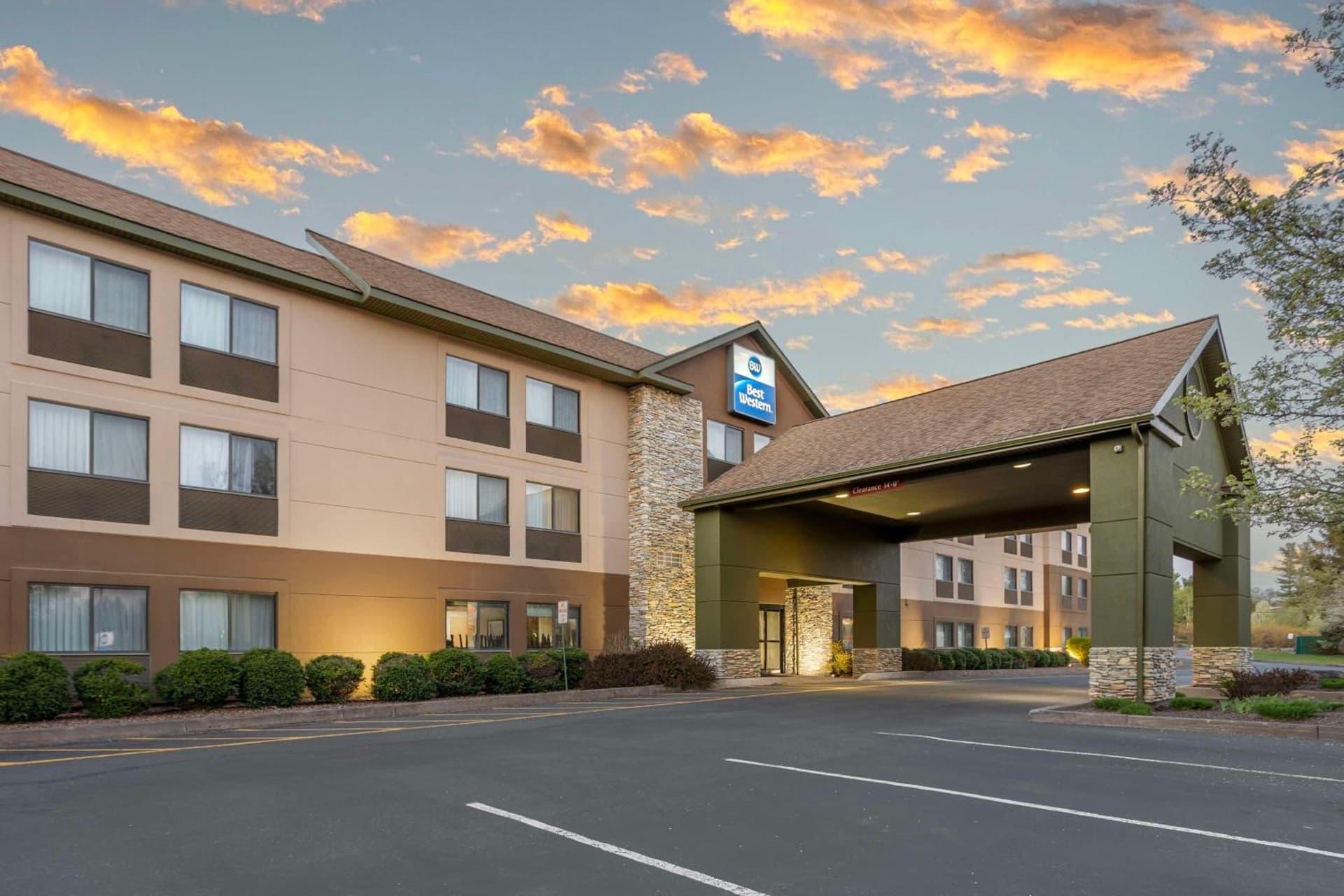 Best Western Inn at Blakeslee-Pocono gallery photo in Blakeslee, PA — image 37