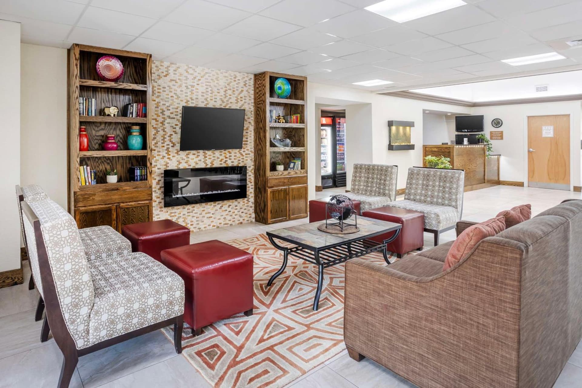 Best Western Inn at Blakeslee-Pocono interior in Blakeslee, PA — gallery photo 2