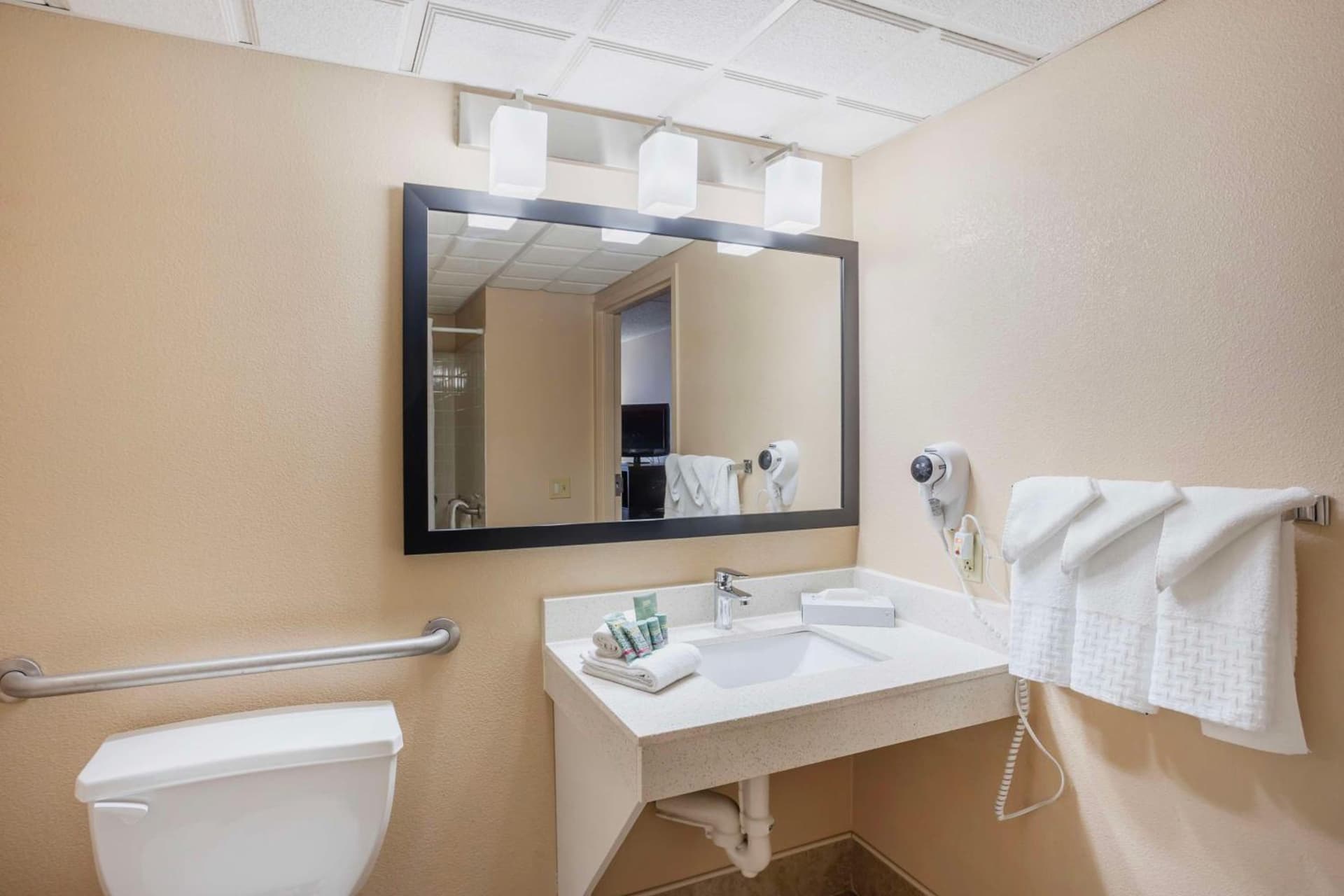 Best Western Inn at Blakeslee-Pocono gallery photo in Blakeslee, PA — image 54
