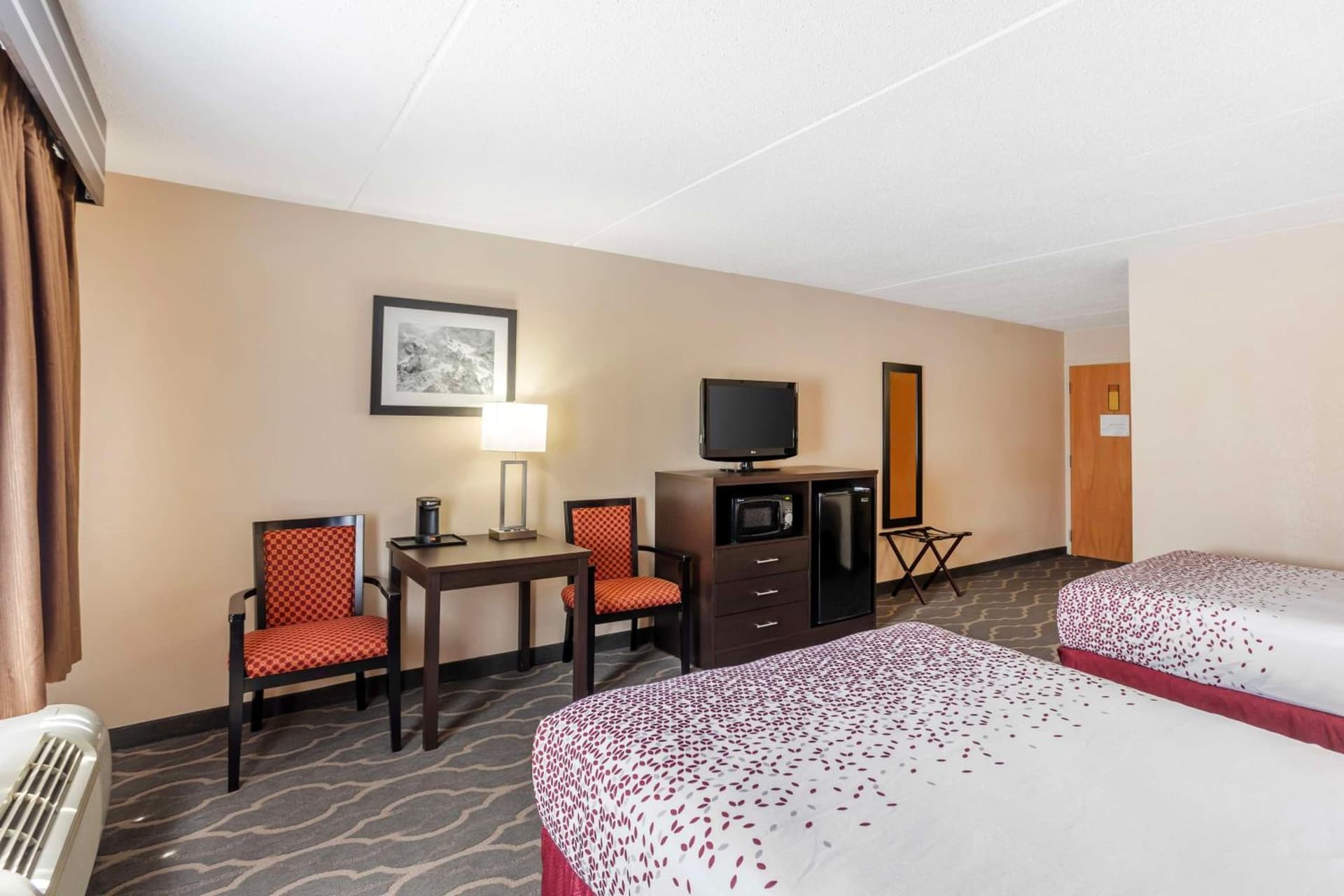 Best Western Inn at Blakeslee-Pocono gallery photo in Blakeslee, PA — image 19