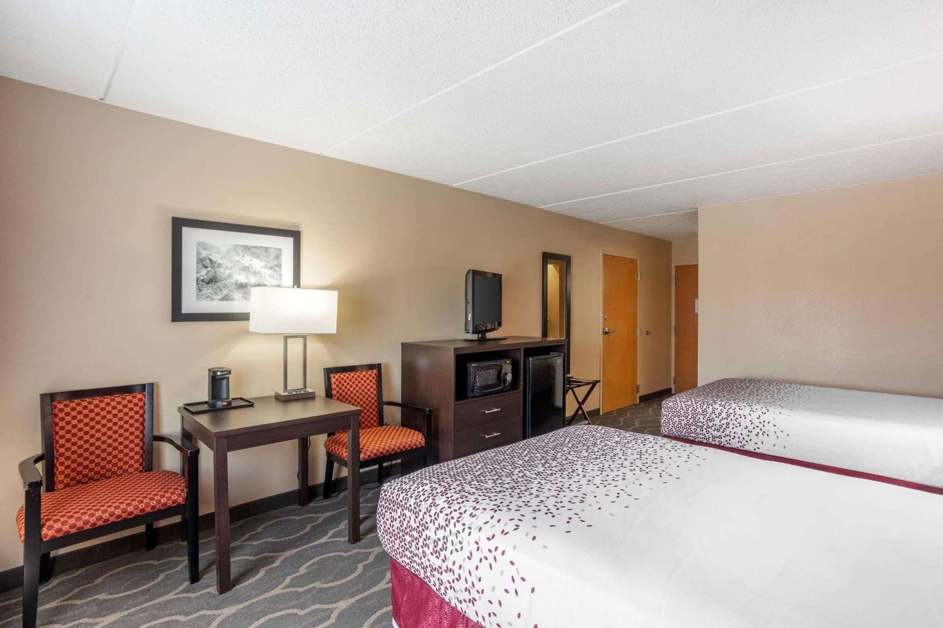 Best Western Inn at Blakeslee-Pocono gallery photo in Blakeslee, PA — image 7