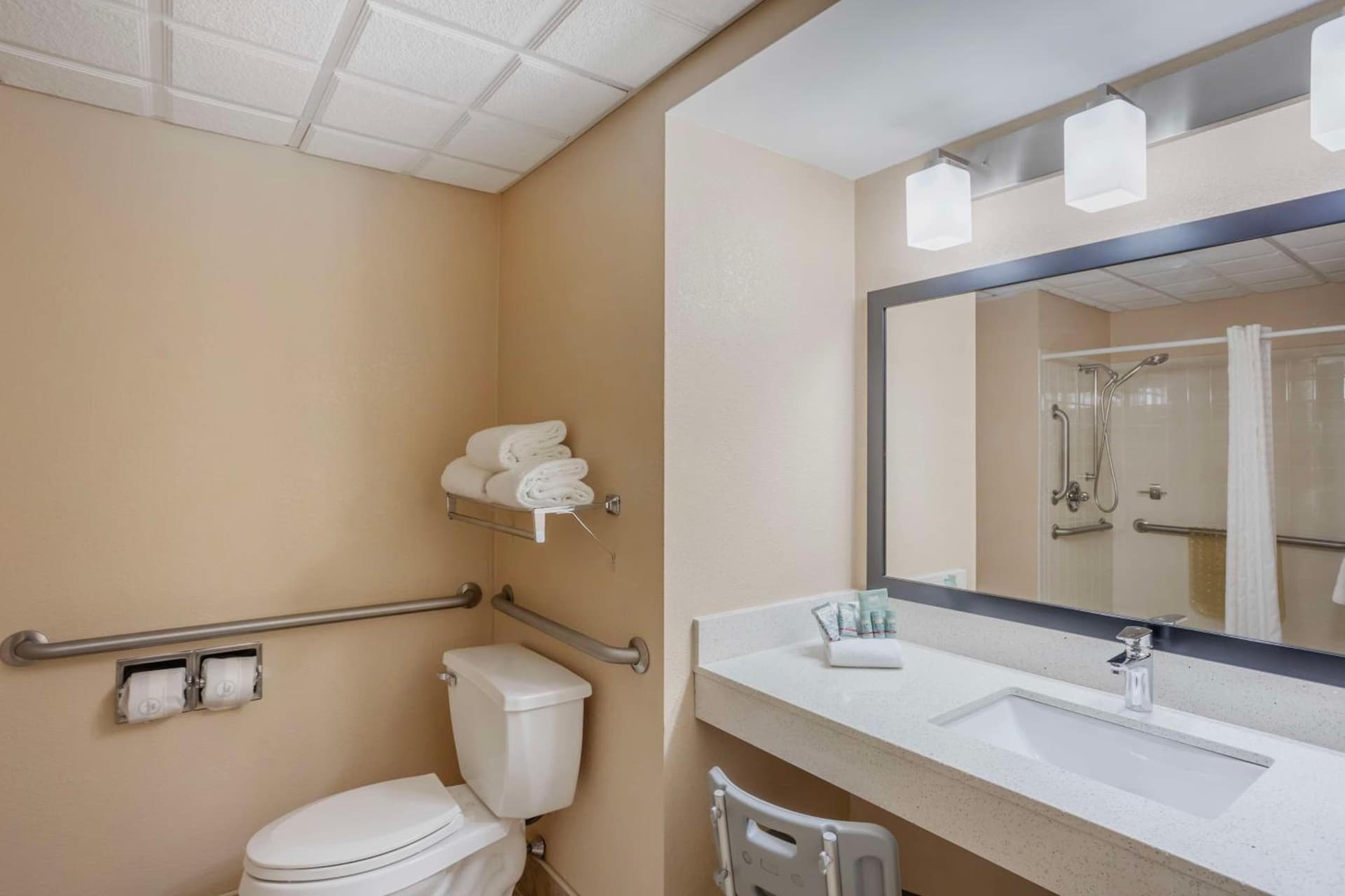 Best Western Inn at Blakeslee-Pocono gallery photo in Blakeslee, PA — image 23