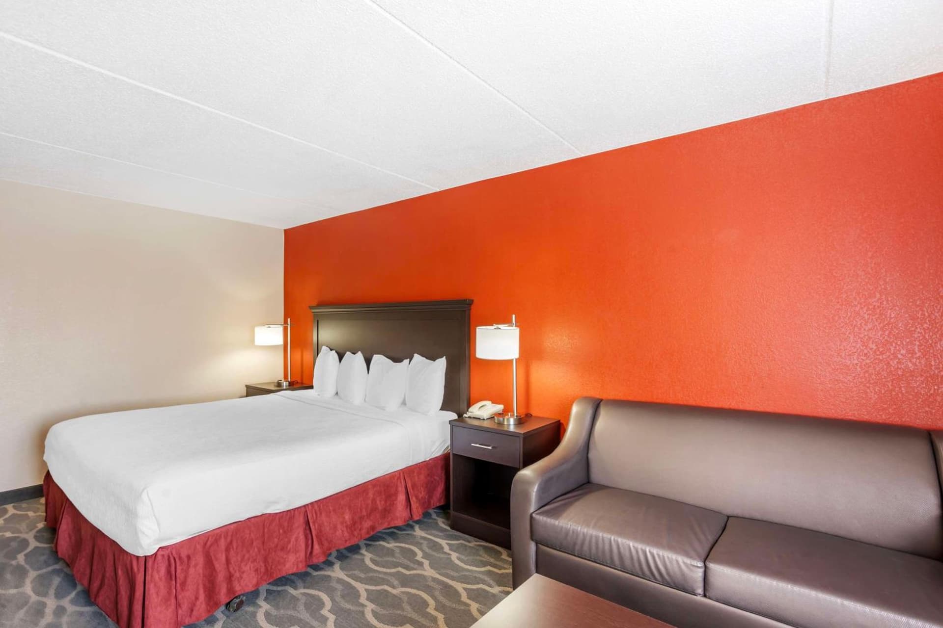 Best Western Inn at Blakeslee-Pocono property views in Blakeslee, PA — gallery photo 3