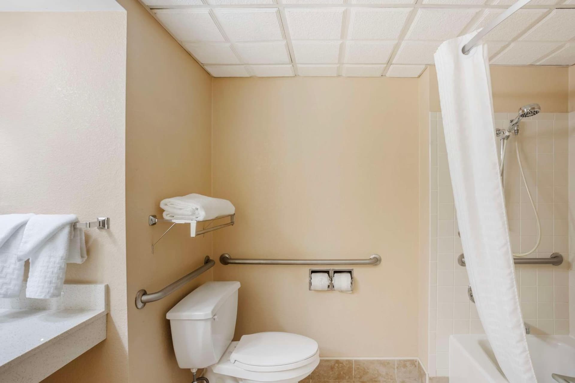 Best Western Inn at Blakeslee-Pocono gallery photo in Blakeslee, PA — image 57
