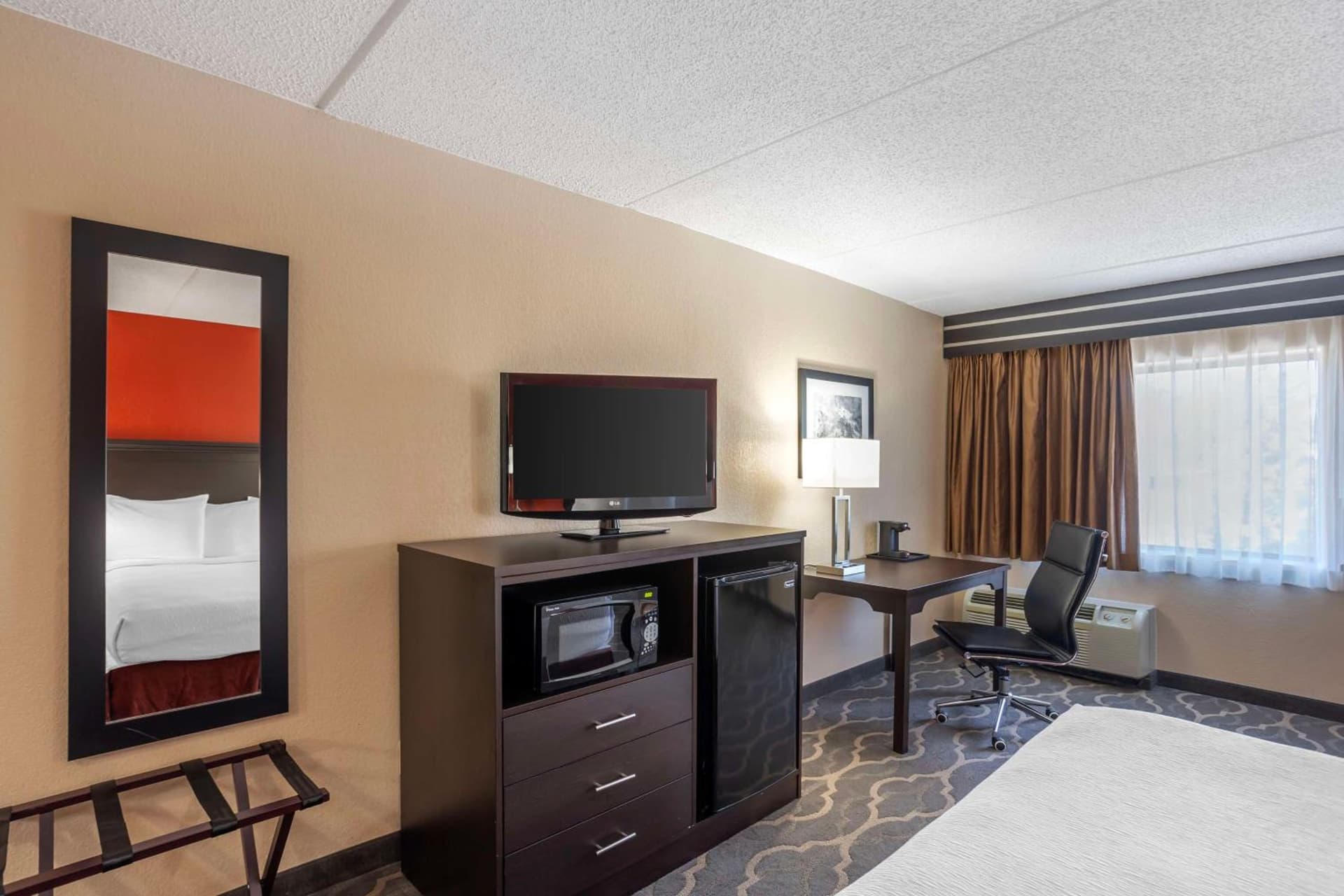 Best Western Inn at Blakeslee-Pocono gallery photo in Blakeslee, PA — image 45