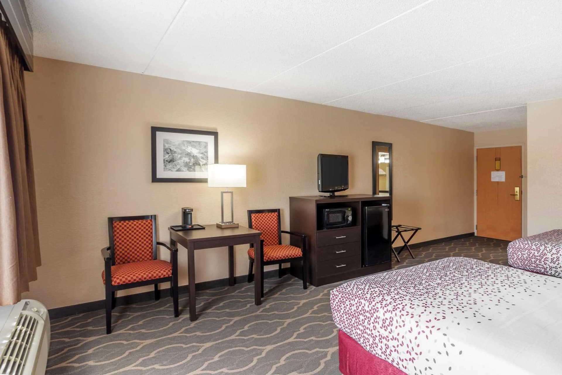 Best Western Inn at Blakeslee-Pocono gallery photo in Blakeslee, PA — image 24