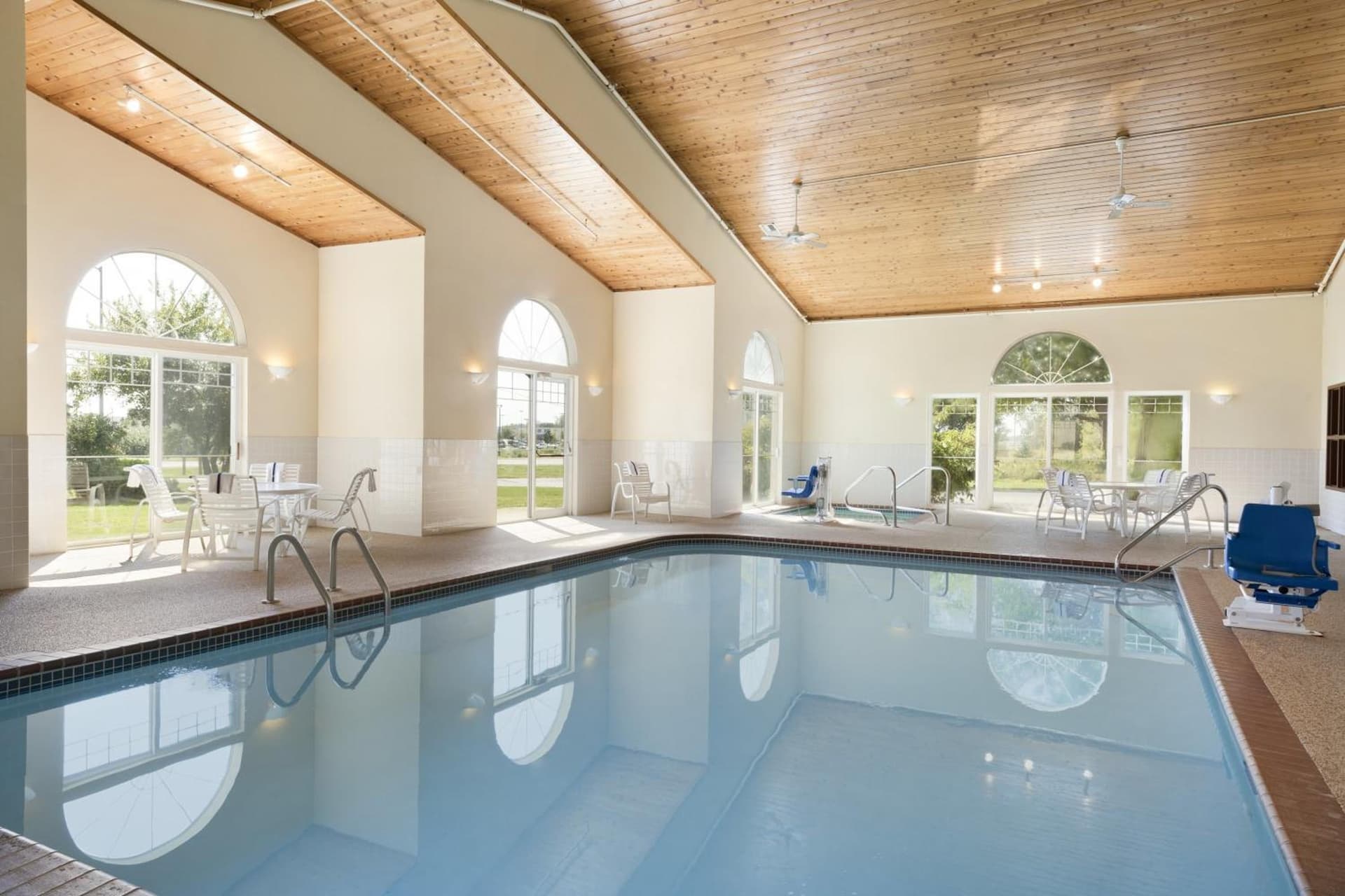 Country Inn & Suites by Radisson, Mason City, IA property views in Mason City, IA — gallery photo 3