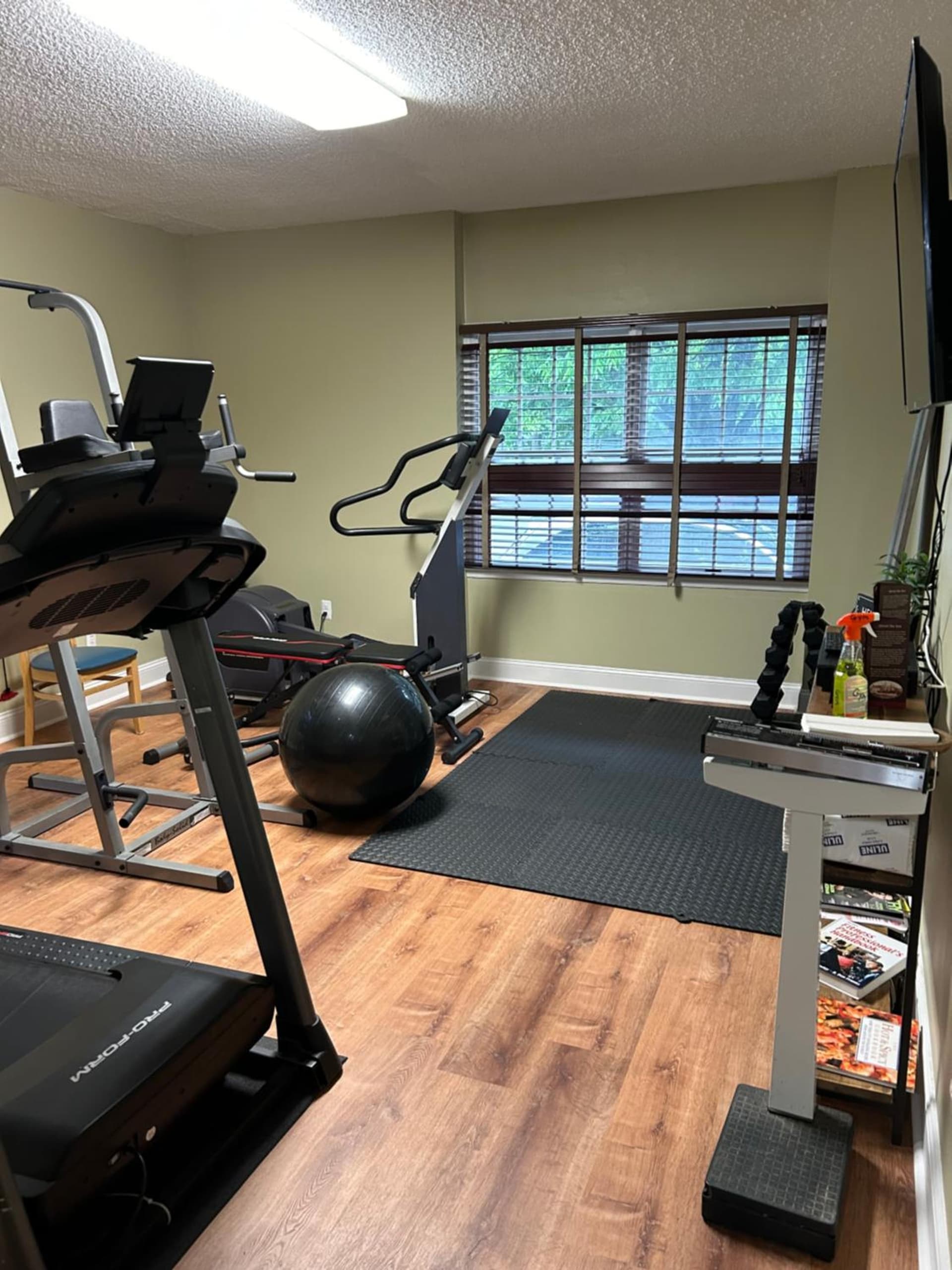 Colts Neck Inn Hotel gallery photo in Colts Neck — image 5