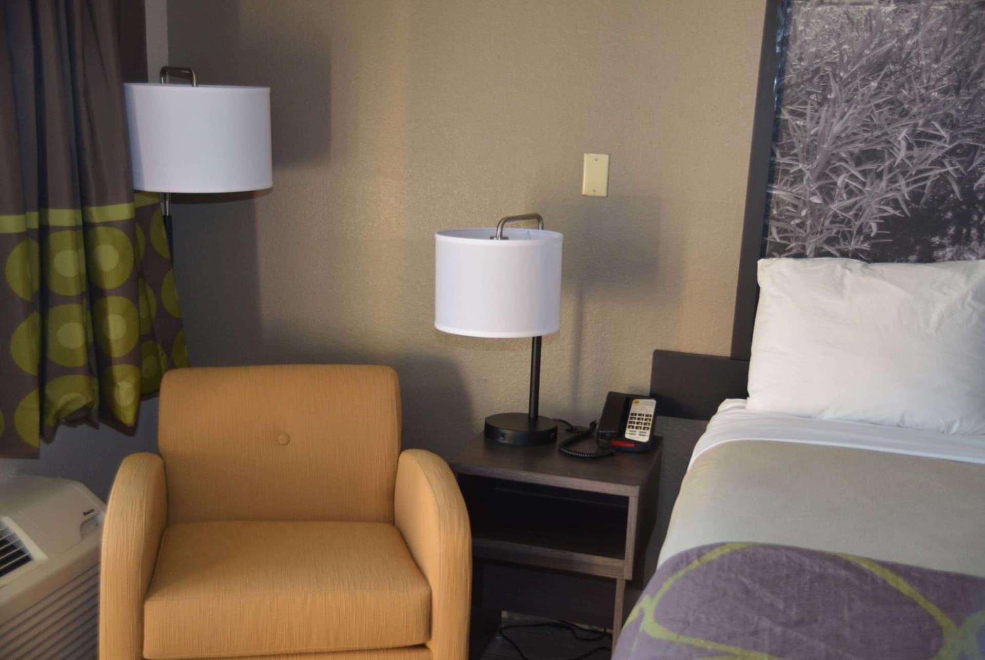 Super 8 by Wyndham Fredericksburg gallery photo in Fredericksburg, VA — image 26