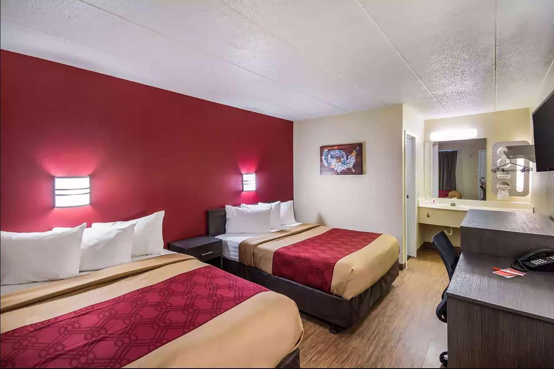 Super 8 by Wyndham Charleston WV interior in Charleston, WV — gallery photo 2