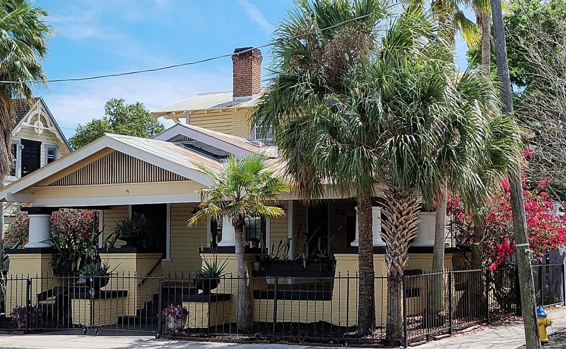 Palm Villa Hostel — hotel in Tampa, Florida
