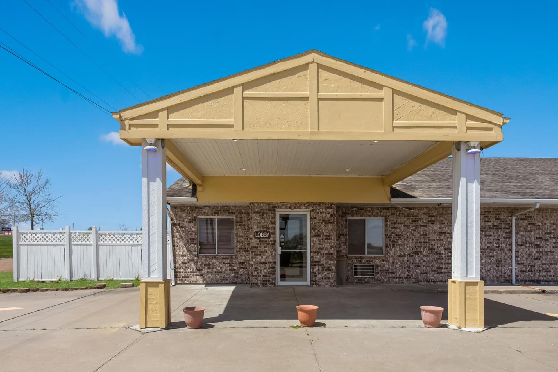 Motel 6 Concordia featured exterior or lobby in Concordia, MO — similar hotel