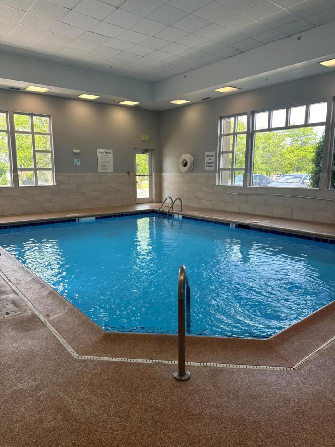Holiday Inn Express Hotel & Suites Chicago-Algonquin by IHG gallery photo in Algonquin, IL — image 52