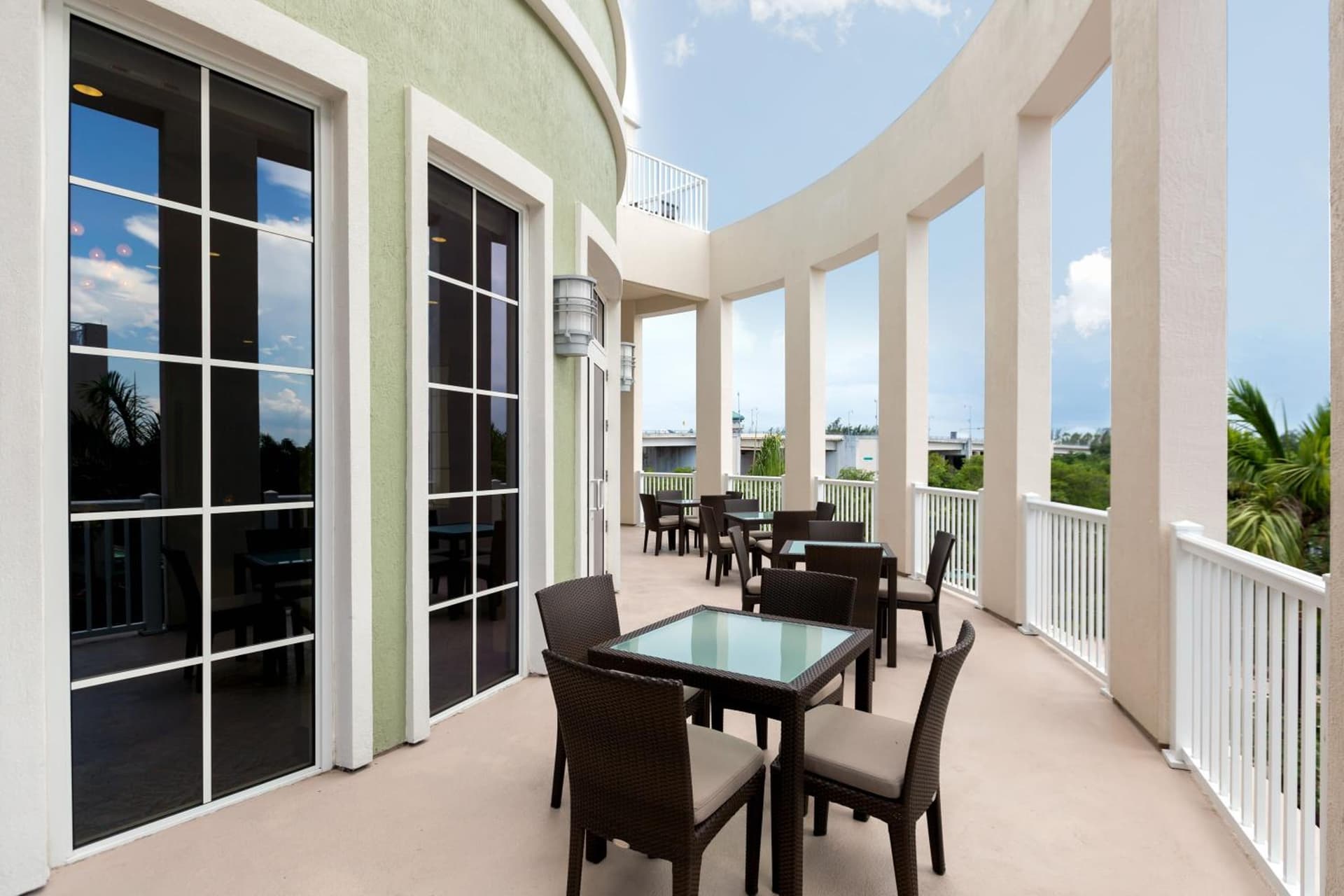 Wyndham Grand Jupiter at Harbourside Place gallery photo in Jupiter, FL — image 84