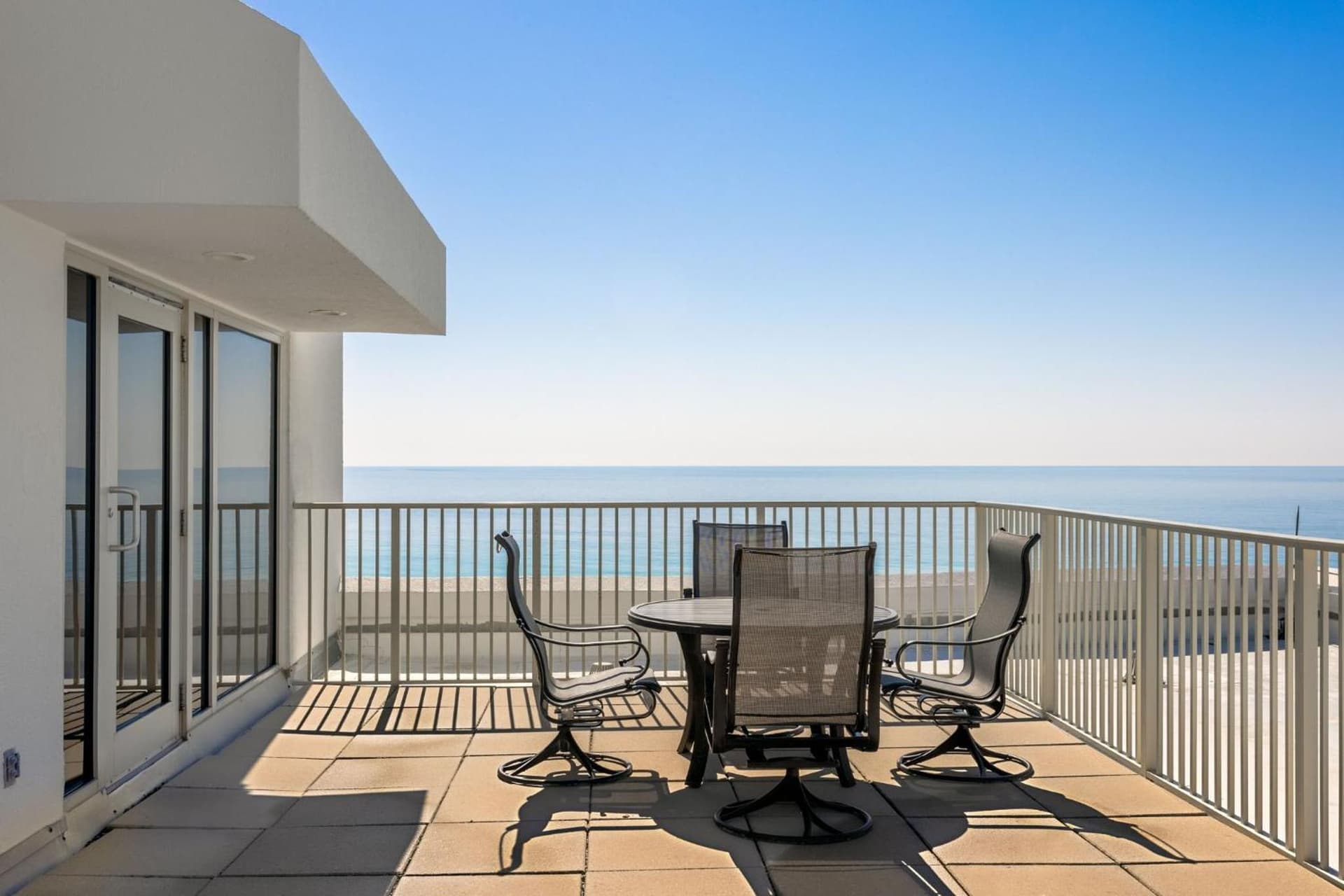 Holiday Inn Express Pensacola Beach by IHG gallery photo in Pensacola Beach, FL — image 48